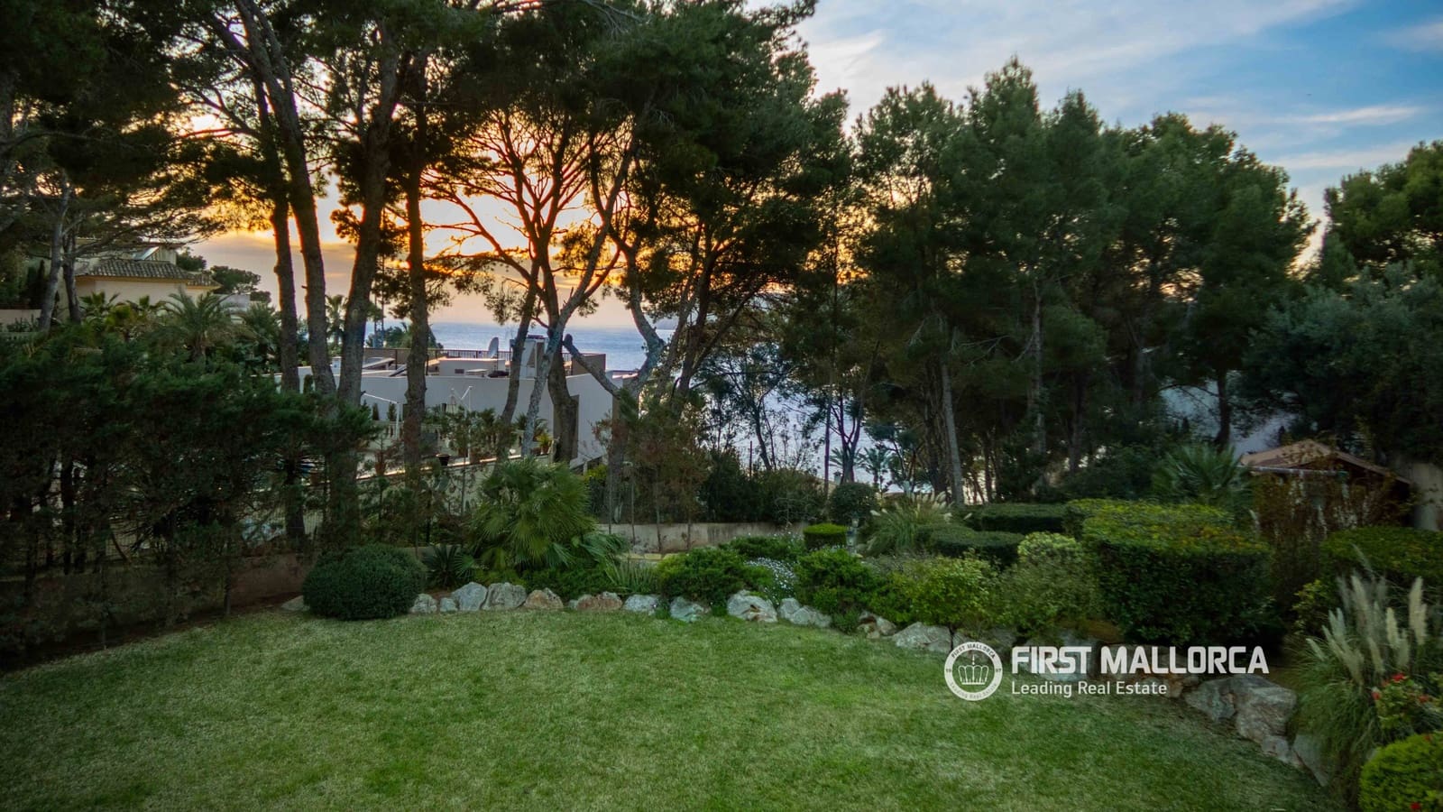 3 soverom Villa til salgs i Santa Ponsa med svømmebasseng garasje - € 2 550 000 (Ref: 9720943)