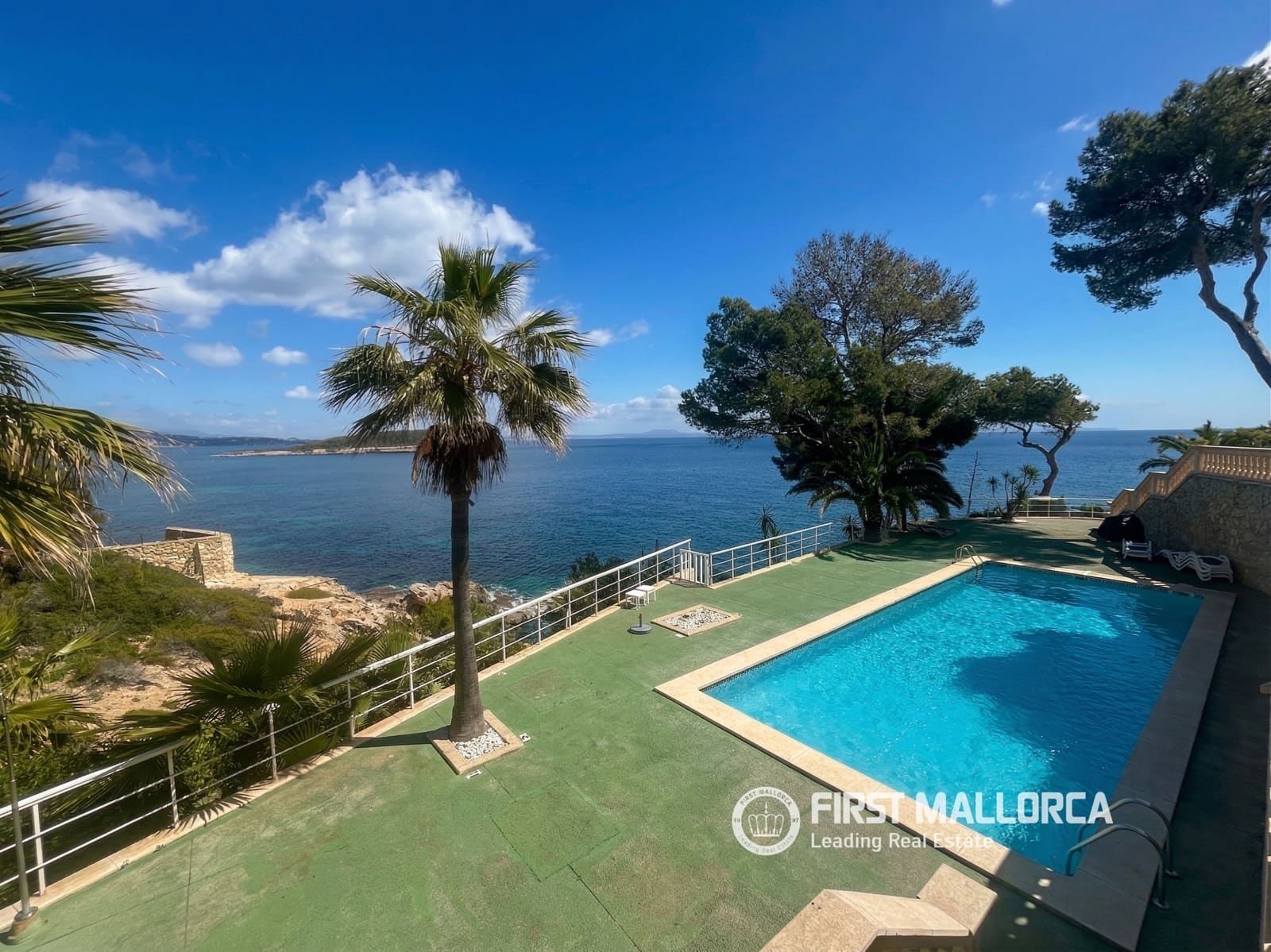 Ático de 3 habitaciones en Cala Vinyes / Cala Vinyas / Cala Viñas en alquiler con piscina garaje - 5.000 € (Ref: 9733954)