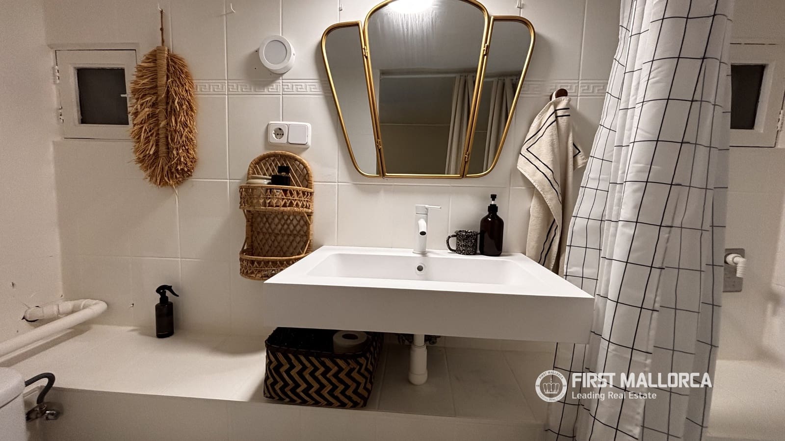 4 bedroom Villa for sale in Costa de la Calma with pool - € 1,300,000 (Ref: 9733957)