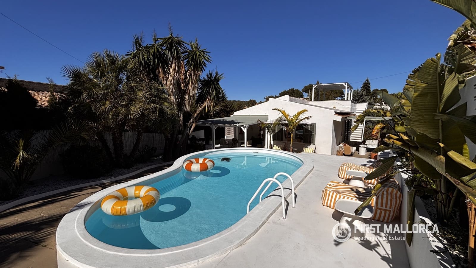 4 bedroom Villa for sale in Costa de la Calma with pool - € 1,300,000 (Ref: 9733957)