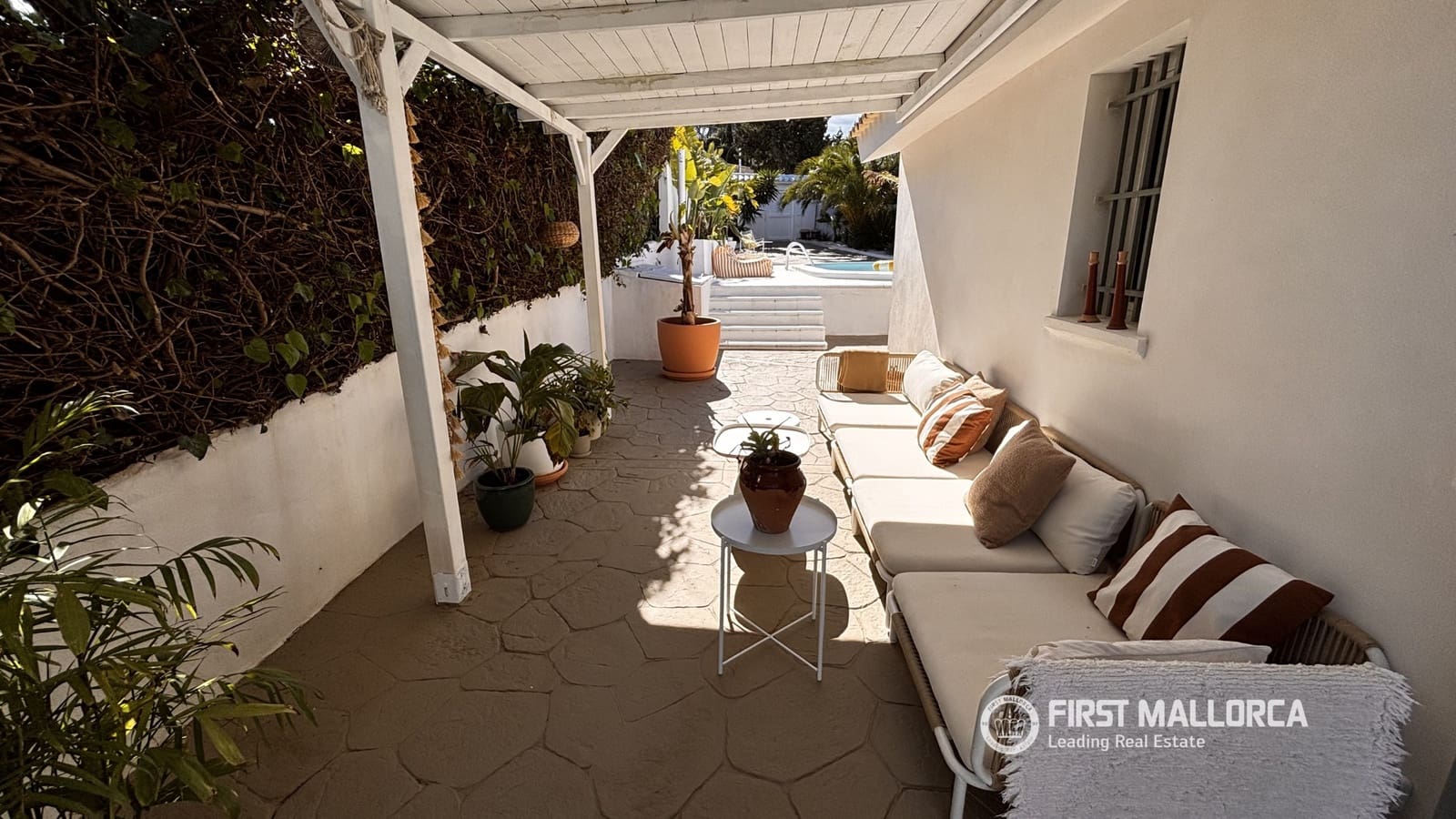 4 bedroom Villa for sale in Costa de la Calma with pool - € 1,300,000 (Ref: 9733957)