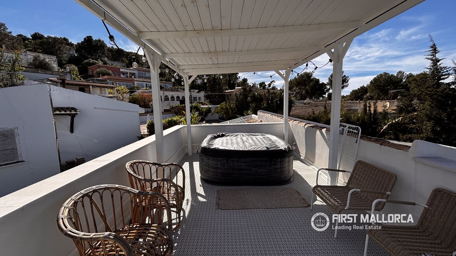 4 bedroom Villa for sale in Costa de la Calma with pool - € 1,300,000 (Ref: 9733957)