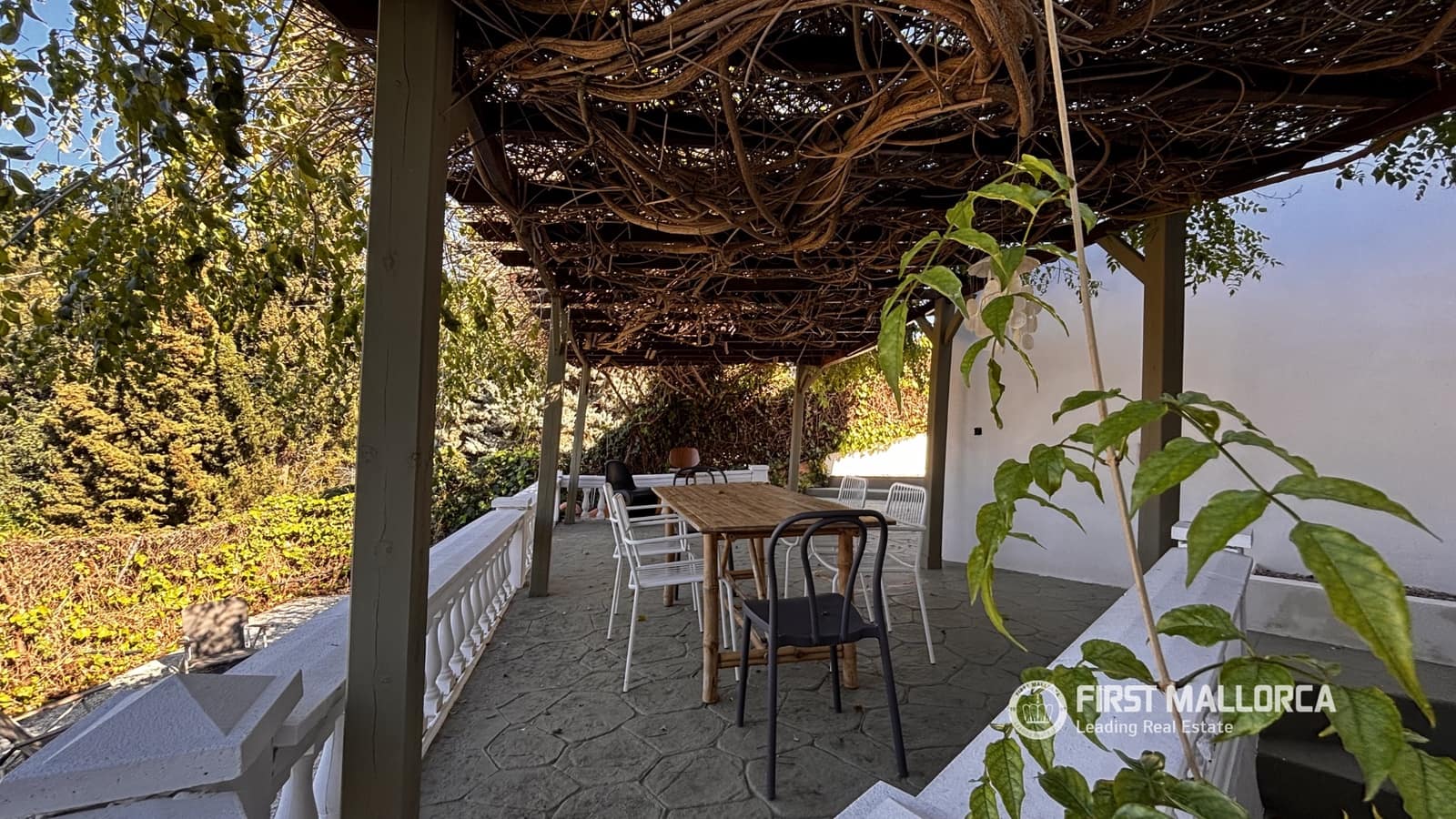 4 bedroom Villa for sale in Costa de la Calma with pool - € 1,300,000 (Ref: 9733957)