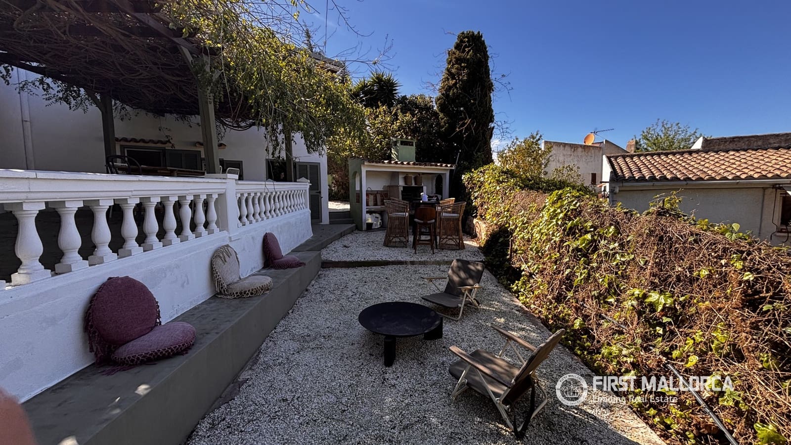 4 bedroom Villa for sale in Costa de la Calma with pool - € 1,300,000 (Ref: 9733957)