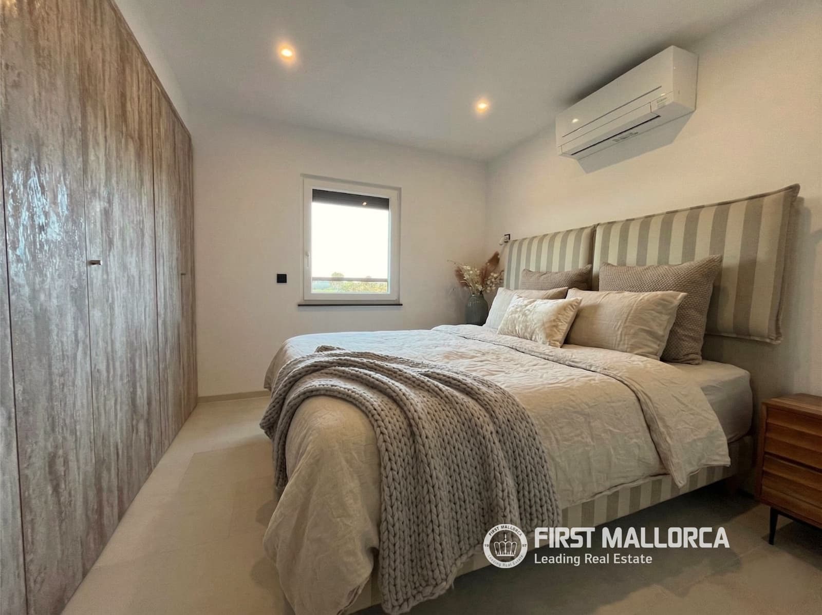 2 bedroom Penthouse for sale in El Toro / Port Adriano with garage - € 1,250,000 (Ref: 9733958)