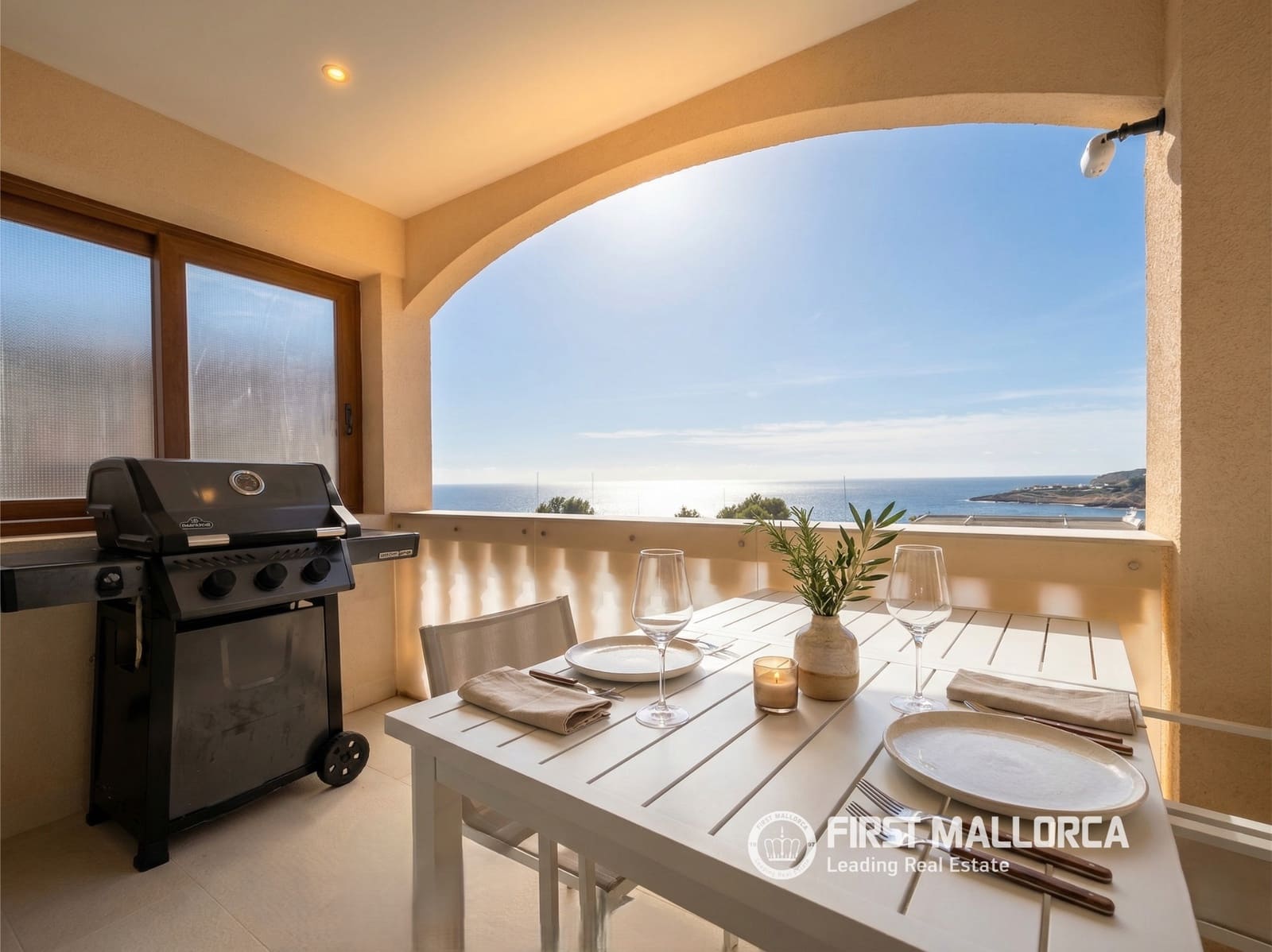 2 bedroom Penthouse for sale in El Toro / Port Adriano with garage - € 1,250,000 (Ref: 9733958)