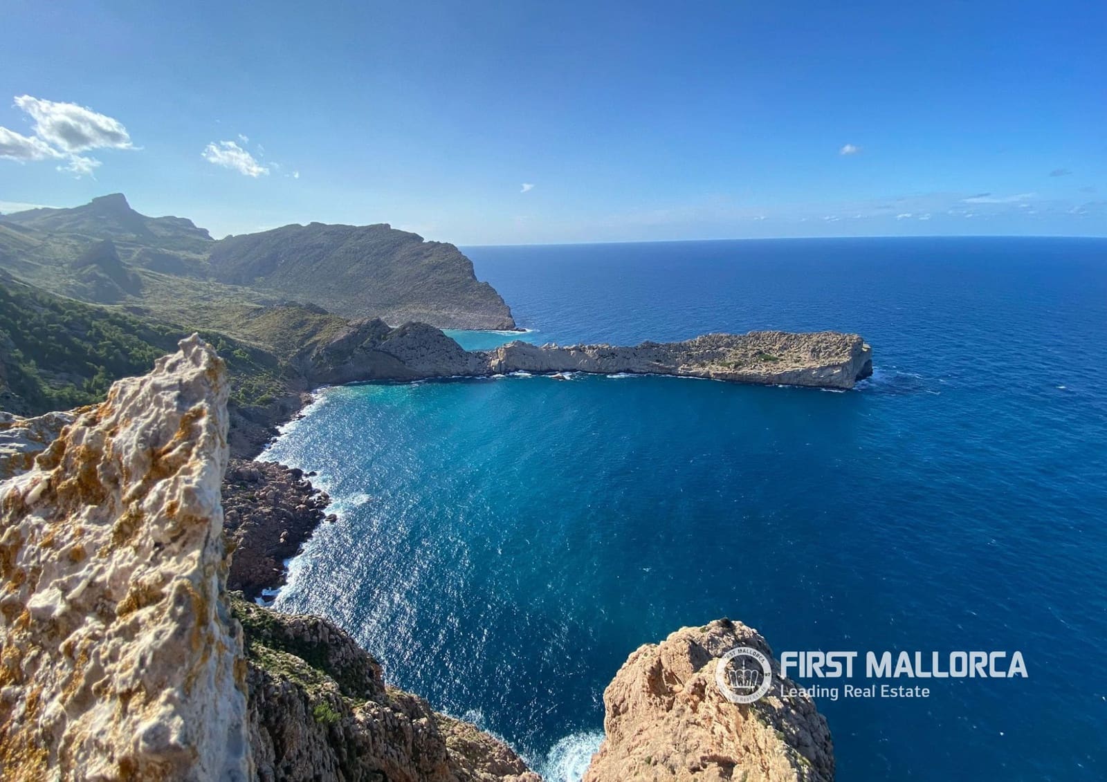 4 bedroom Villa for rent in Pollensa / Pollenca - € 10,000 (Ref: 9733959)