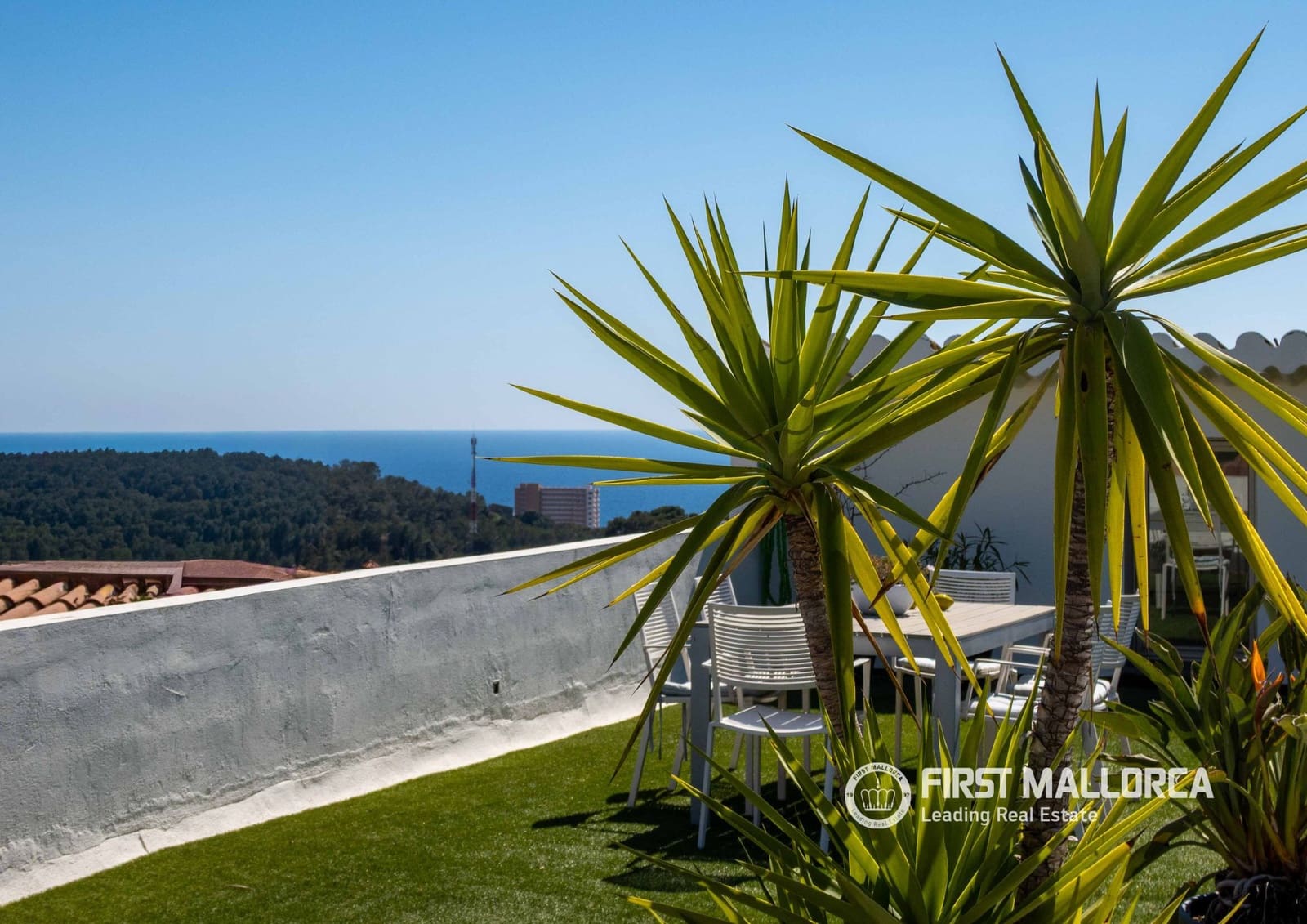 2 bedroom Apartment for sale in Genova with garage - € 1,800,000 (Ref: 9733960)