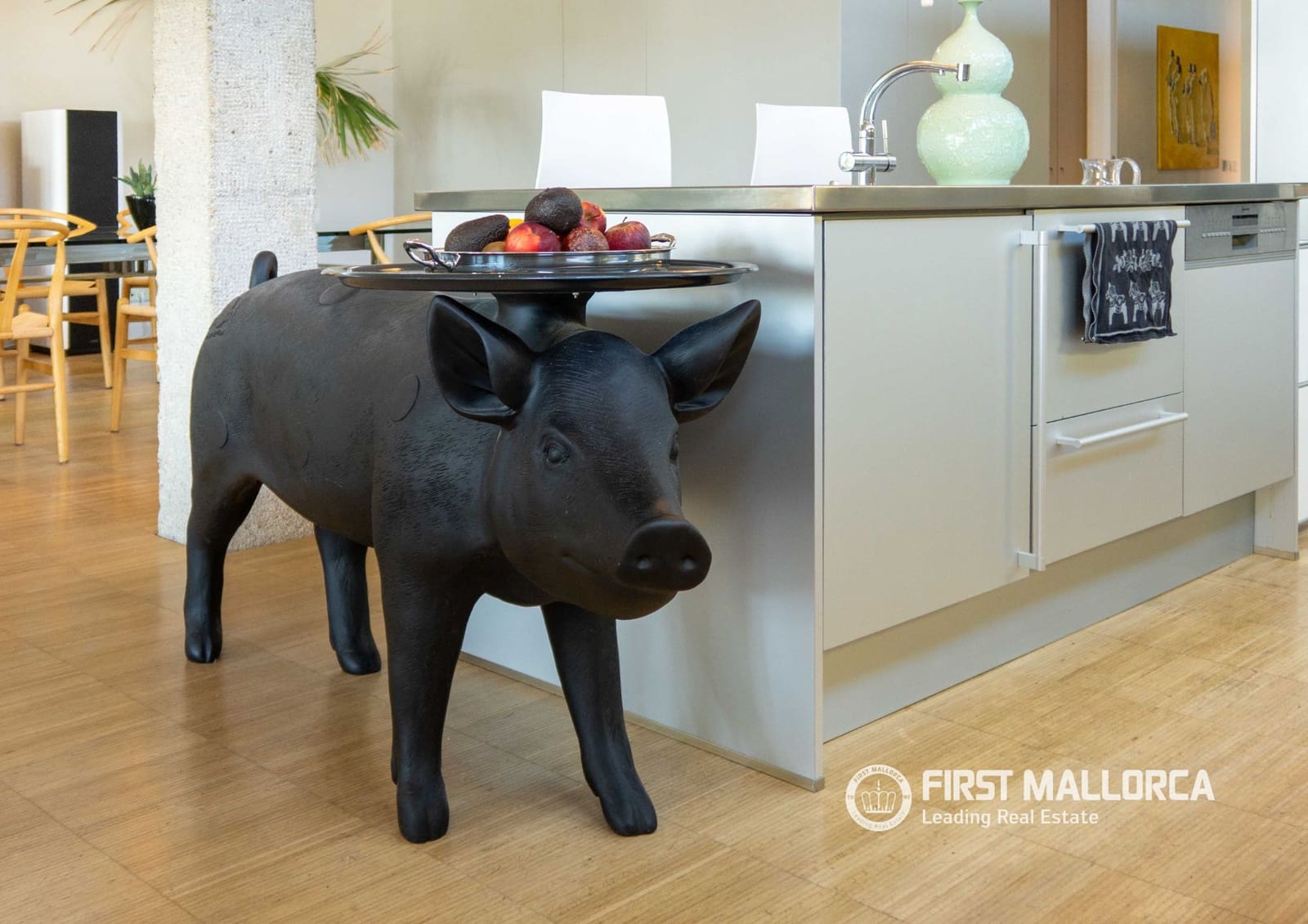 2 bedroom Apartment for sale in Genova with garage - € 1,800,000 (Ref: 9733960)