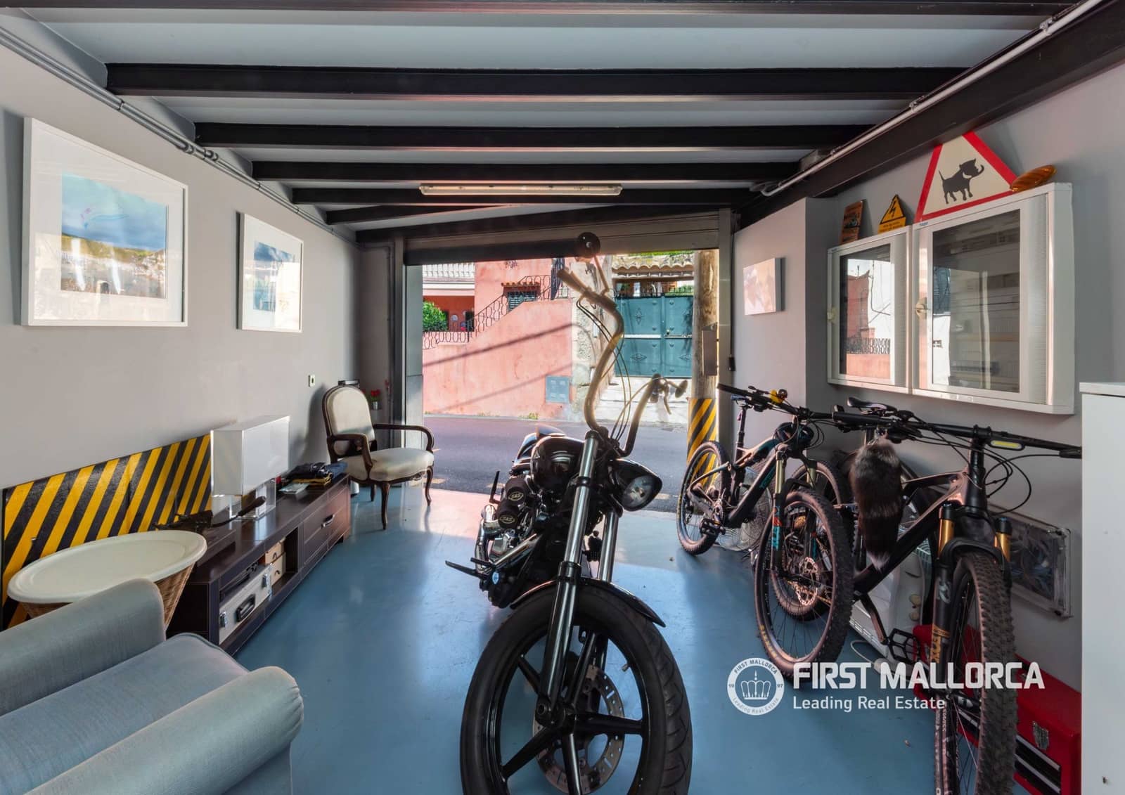 2 bedroom Apartment for sale in Genova with garage - € 1,800,000 (Ref: 9733960)