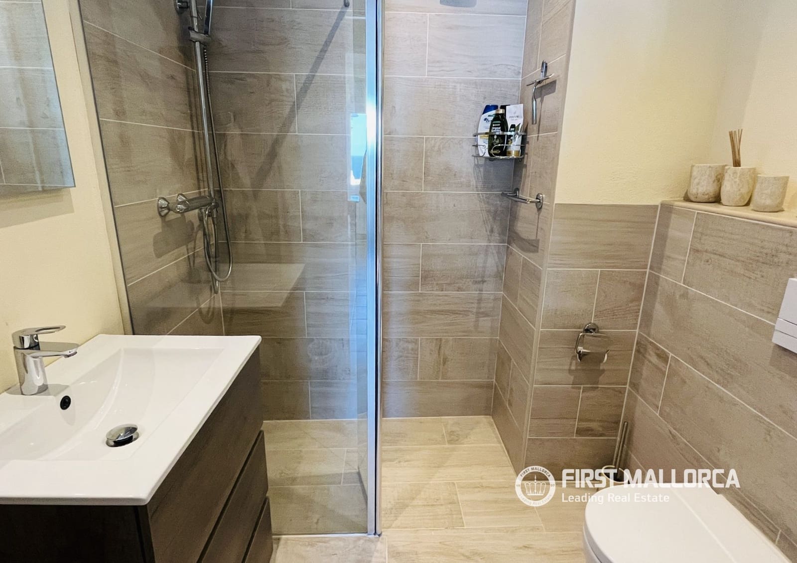 2 soveværelse Penthouse til salg i Badia Gran med garage - € 690.000 (Ref: 9737345)