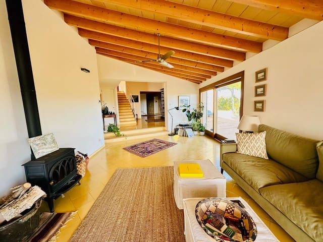 5 makuuhuone Maalaistalo vuokrattavana paikassa Lloret de Vista Alegre mukana uima-altaan - 19 000 € (Ref: 9737346)