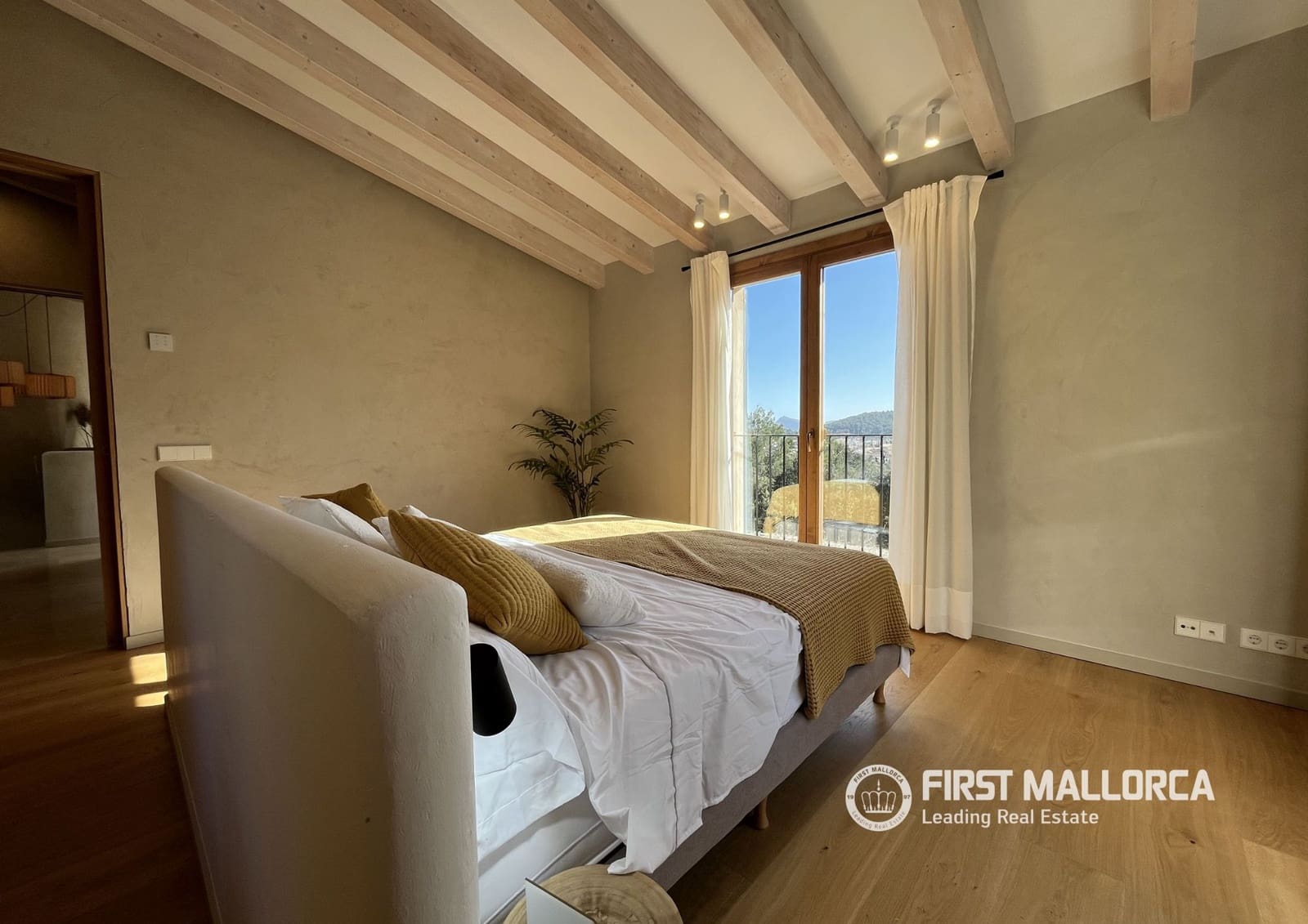 3 bedroom Villa for rent in Pollensa / Pollenca with pool garage - € 7,500 (Ref: 9737348)