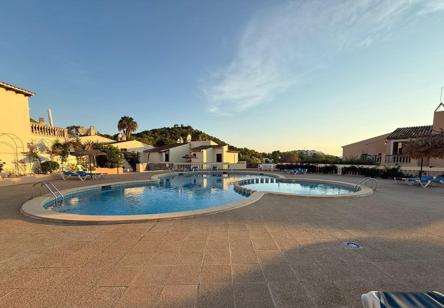 3 slaapkamer Halfvrijstaande villa te koop in Santa Ponsa met garage - € 1.150.000 (Ref: 9750976)