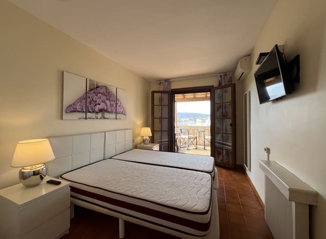 3 slaapkamer Halfvrijstaande villa te koop in Santa Ponsa, Calvià met garage - € 1.150.000 (Ref: 9750976)