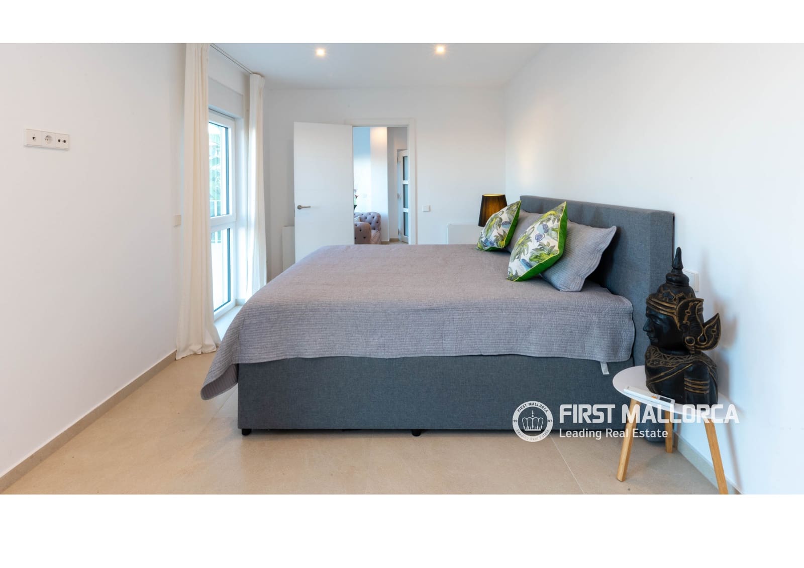 6 quarto Moradia para arrendar em Palmanova com piscina garagem - 9 950 € (Ref: 9750977)