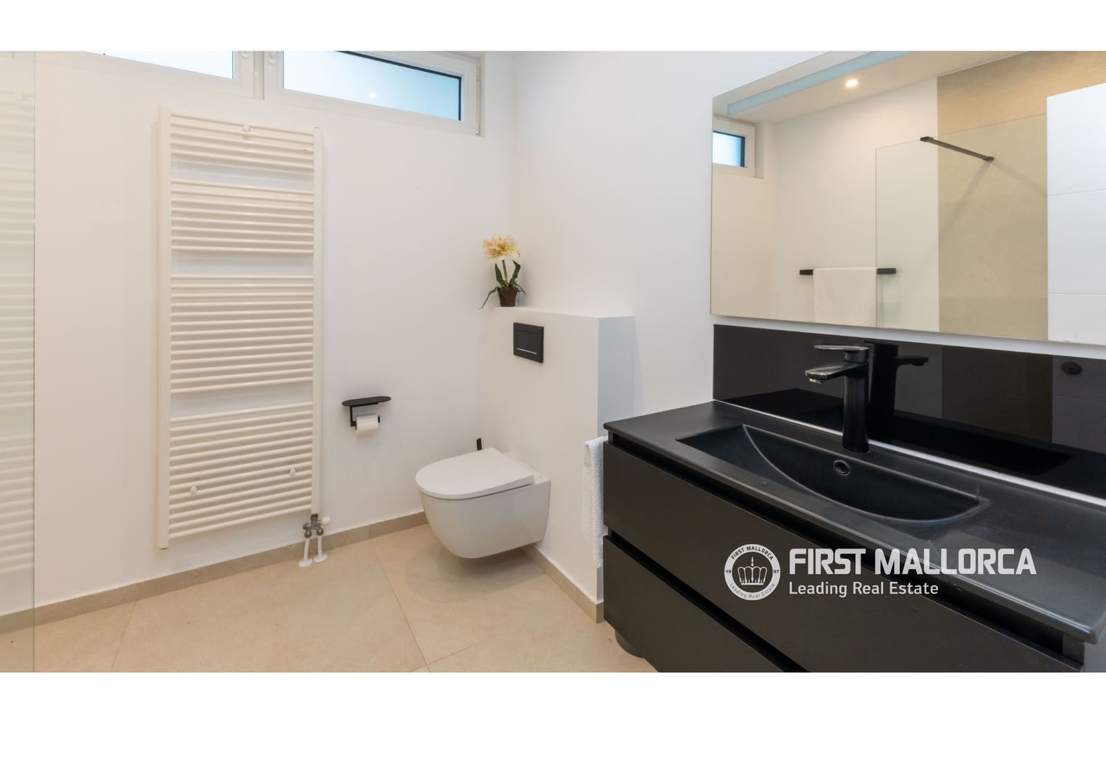 6 quarto Moradia para arrendar em Palmanova com piscina garagem - 9 950 € (Ref: 9750977)