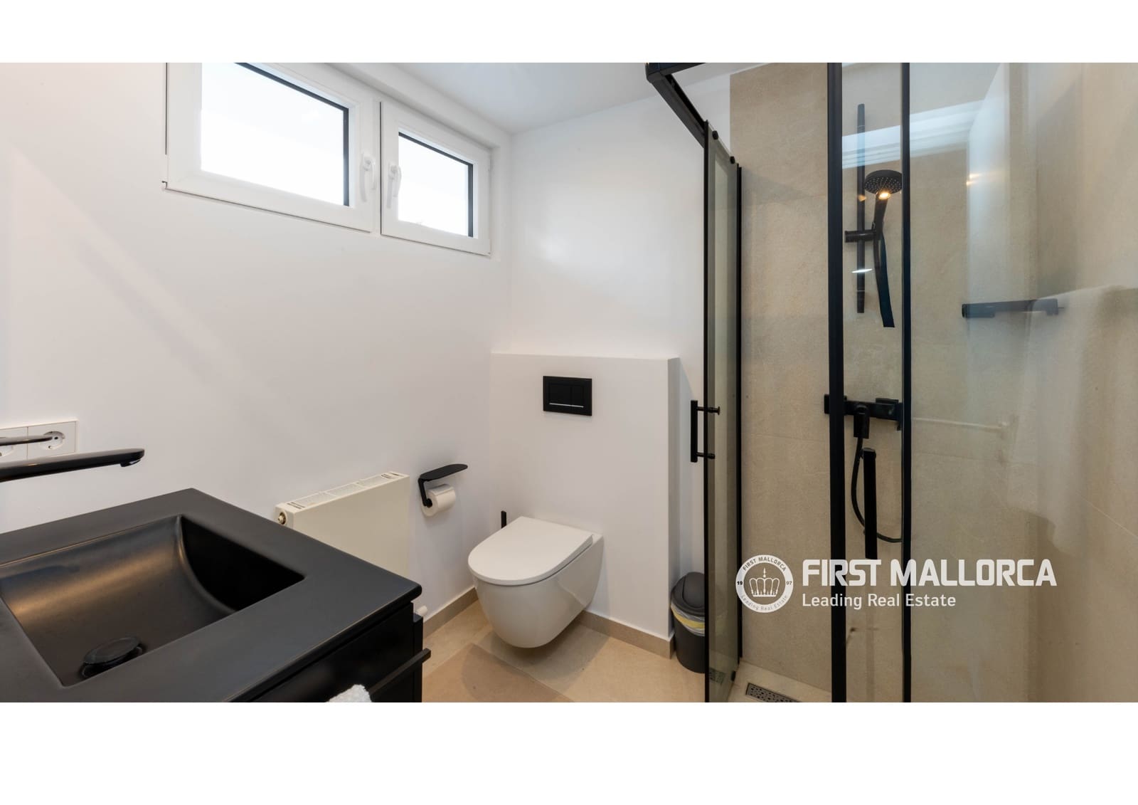 6 quarto Moradia para arrendar em Palmanova com piscina garagem - 9 950 € (Ref: 9750977)