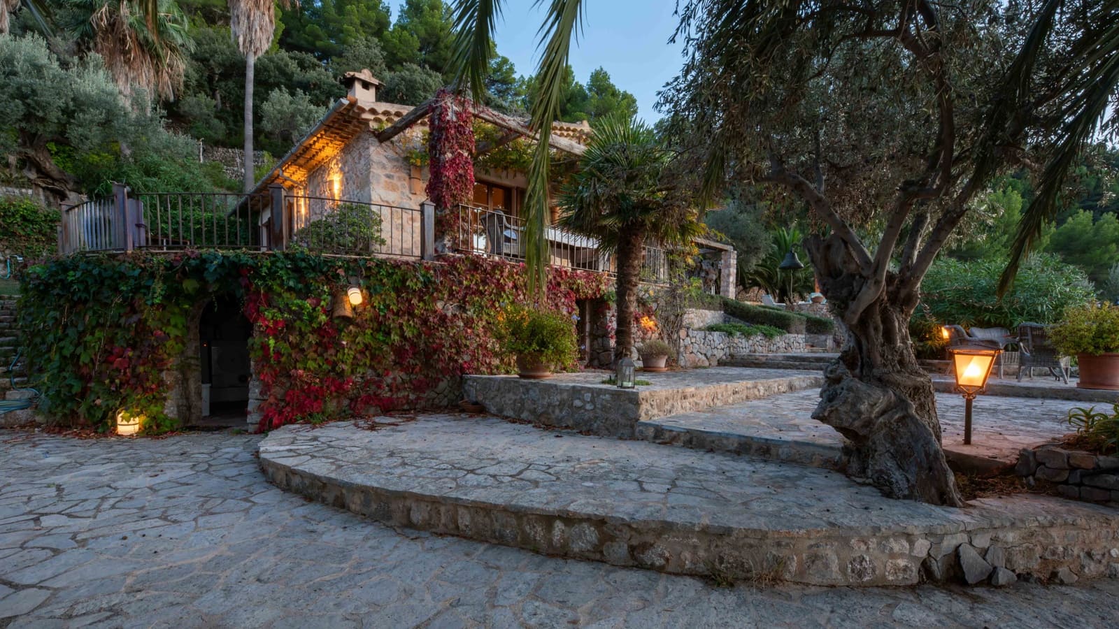 4 slaapkamer Finca/Landhuis te koop in Soller met zwembad garage - € 5.700.000 (Ref: 9750978)