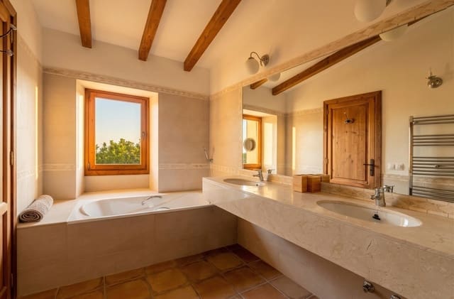 4 soveværelse Byhus til salg i Galilea, Puigpunyent med swimmingpool garage - € 1.295.000 (Ref: 9758111)