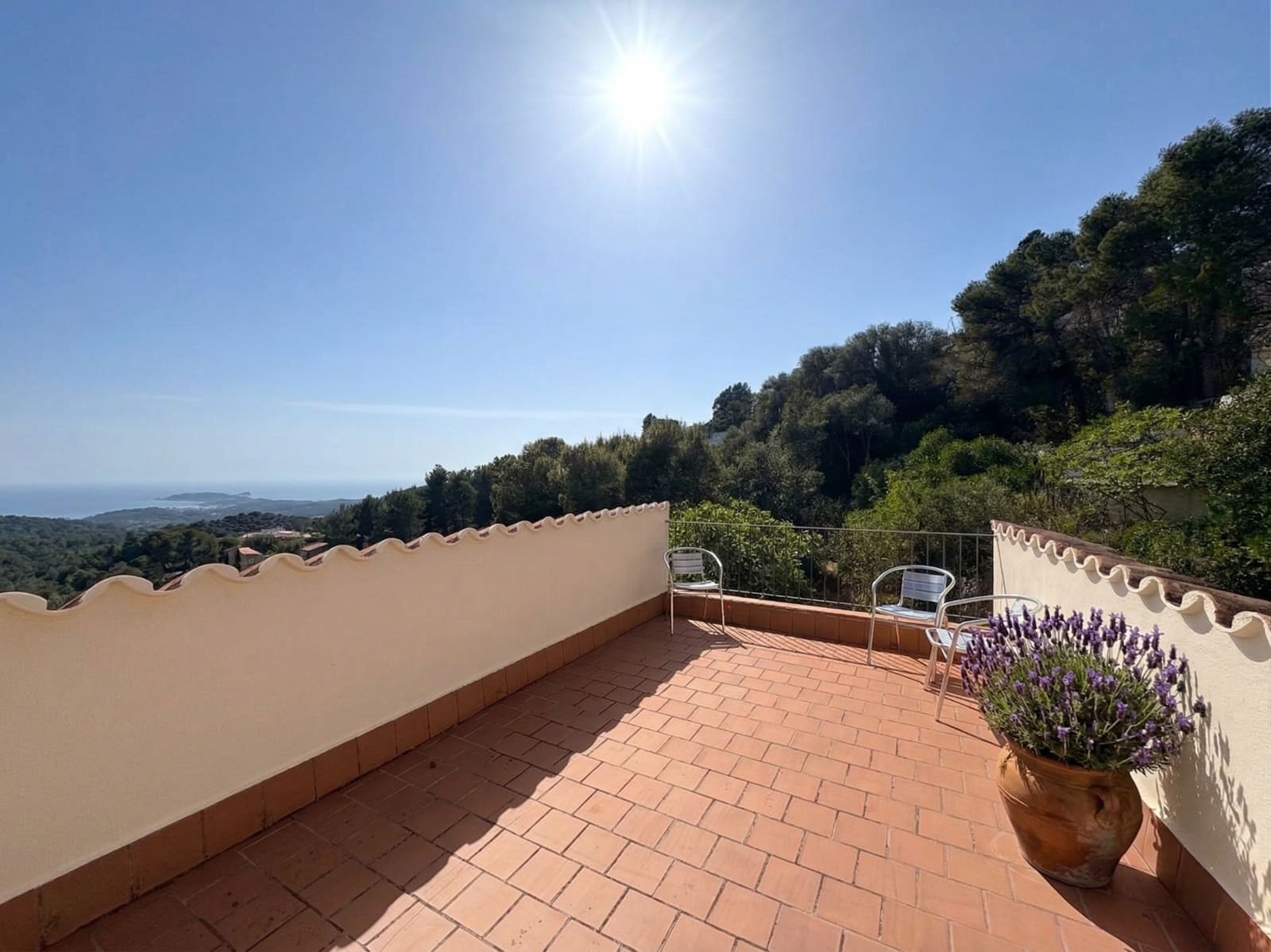 4 soveværelse Byhus til salg i Galilea med swimmingpool garage - € 1.295.000 (Ref: 9758111)