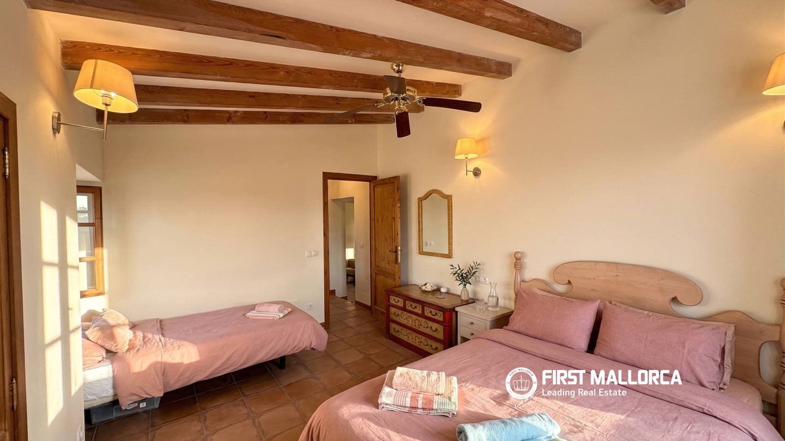 4 bedroom Townhouse for sale in Galilea with pool garage - € 1,295,000 (Ref: 9758111)