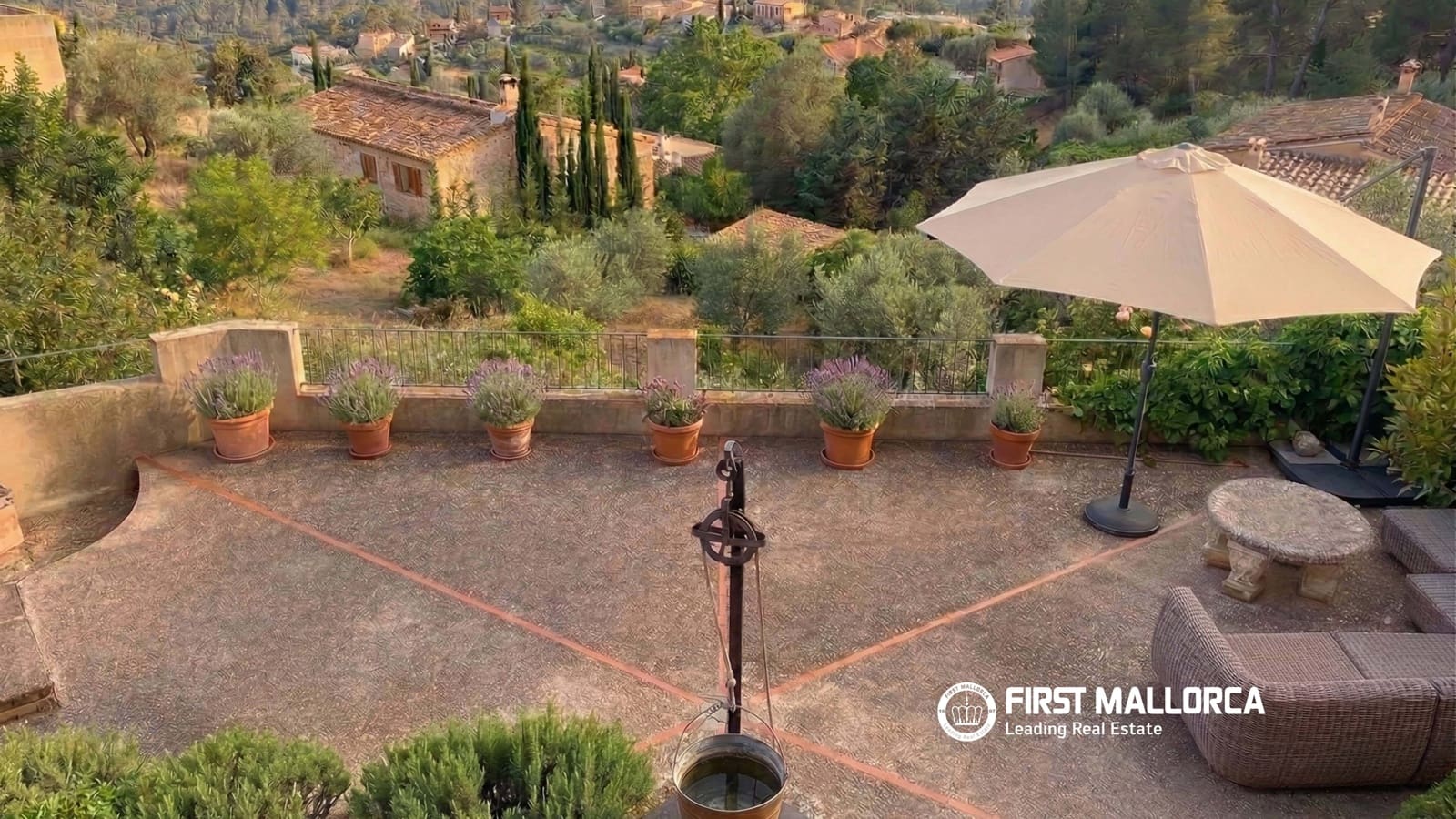 4 bedroom Townhouse for sale in Galilea with pool garage - € 1,295,000 (Ref: 9758111)