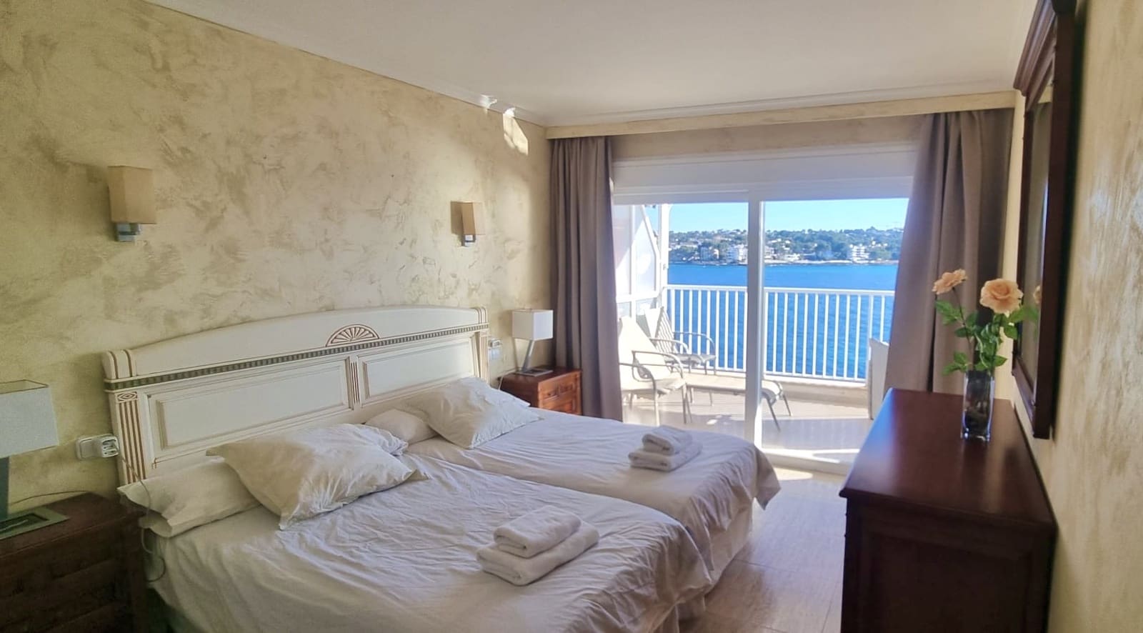 3 sovrum Lägenhet att hyra i Santa Ponsa med garage - 3 800 € (Ref: 9758114)