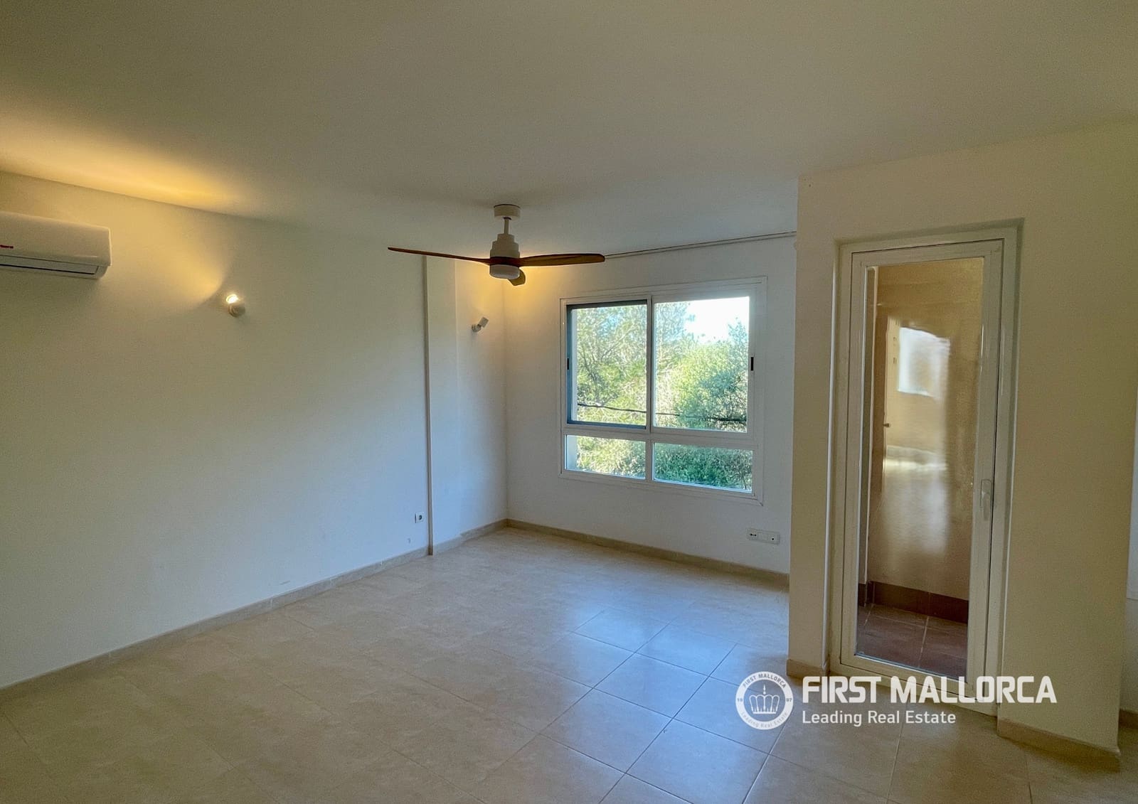 2 sypialnia Apartament do wynajęcia w Cala Llombards z garażem - 2 000 € (Ref: 9758115)