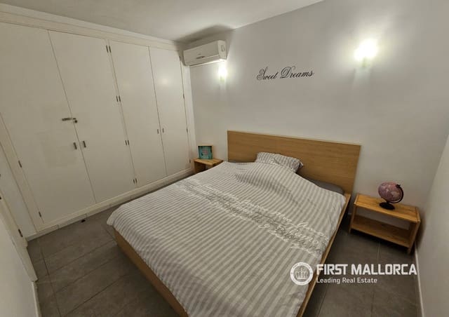 1 makuuhuone Kattohuoneisto vuokrattavana paikassa Magalluf, Calvià mukana uima-altaan - 1 975 € (Ref: 9761474)