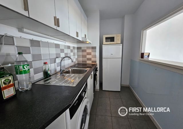 1 makuuhuone Kattohuoneisto vuokrattavana paikassa Magalluf, Calvià mukana uima-altaan - 1 975 € (Ref: 9761475)