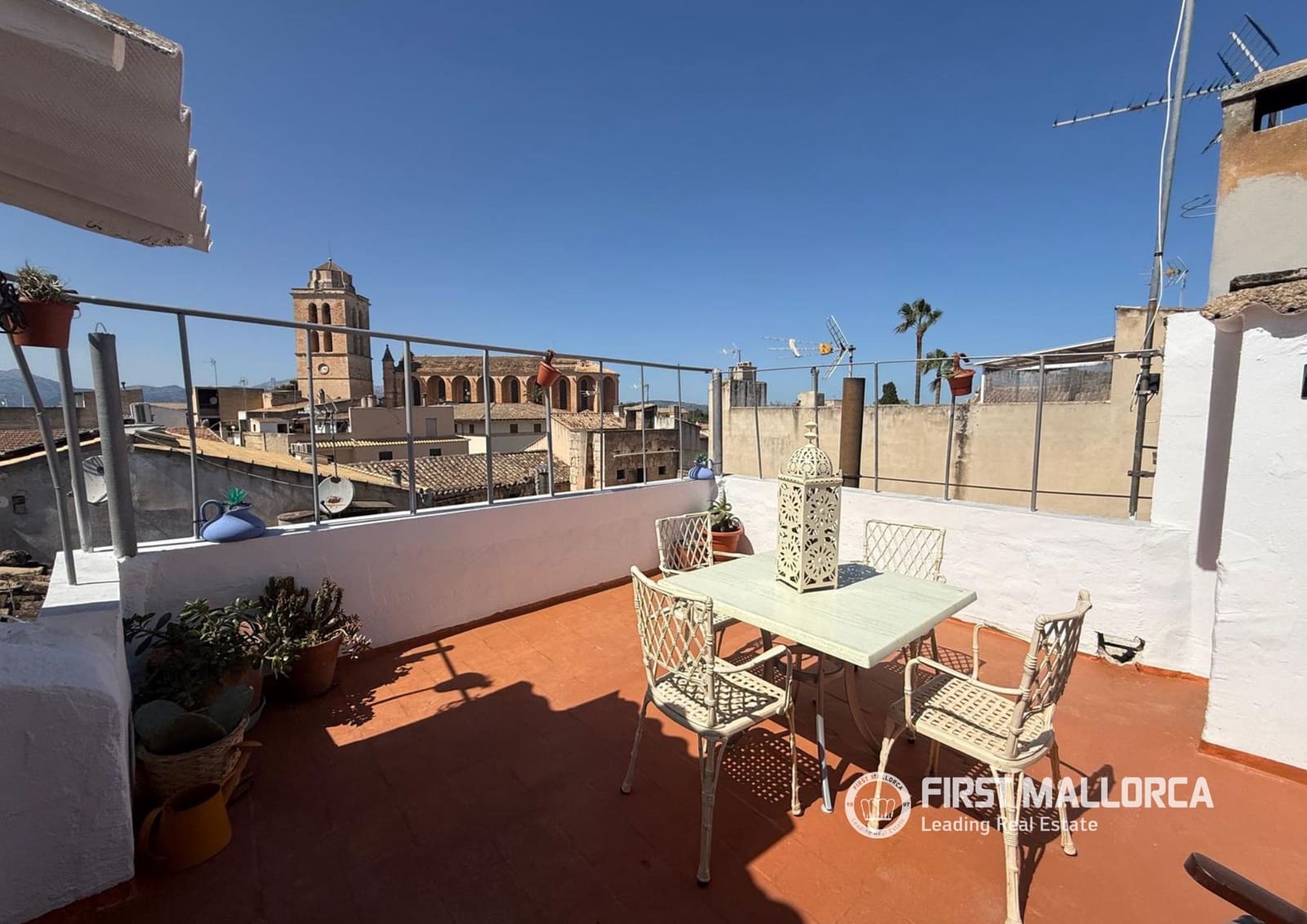 4 Zimmer Villa zu vermieten in Muro - 2.000 € (Ref: 9772424)