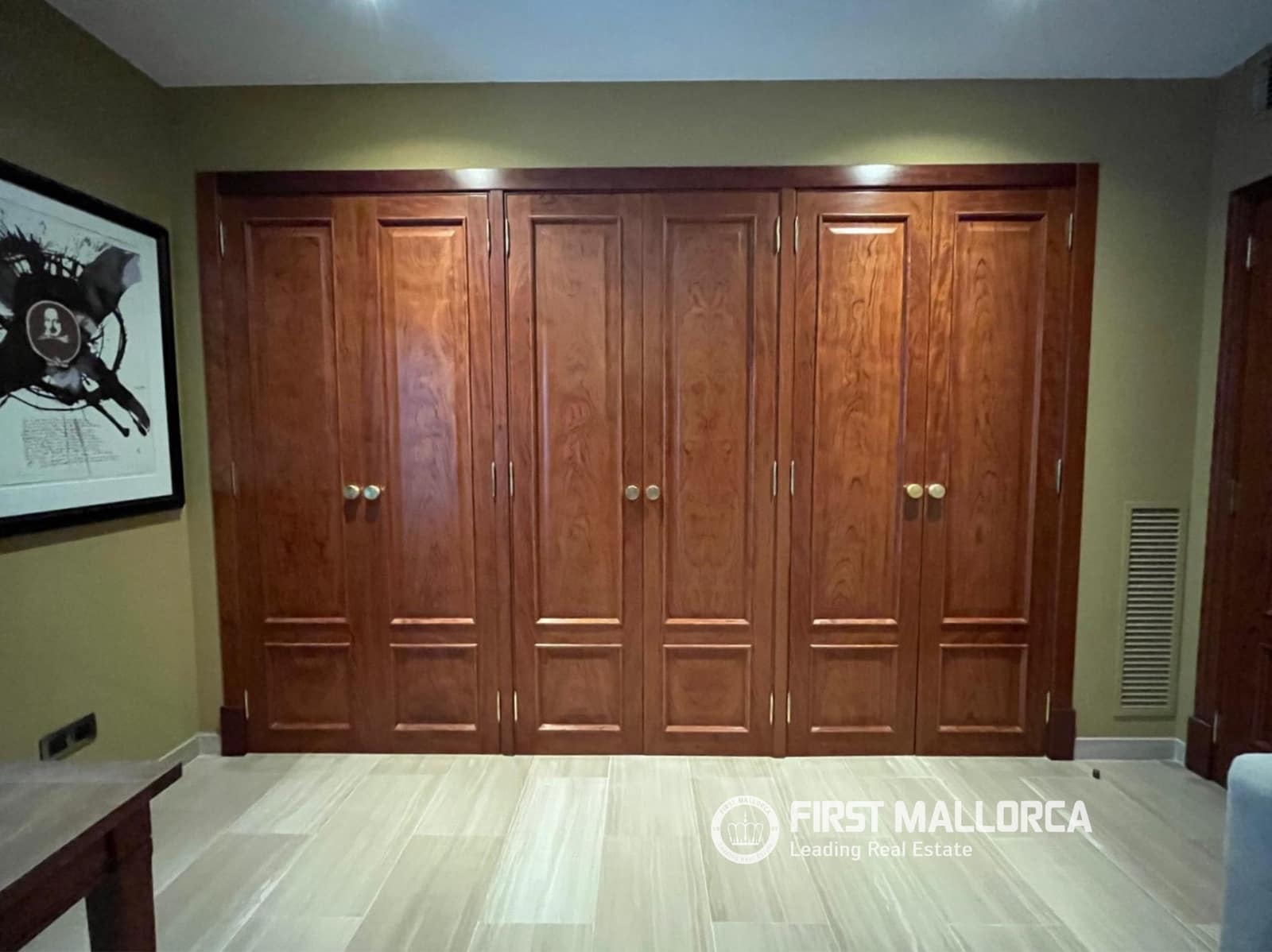 Penthouse de 2 chambres à louer à Bendinat avec piscine garage - 4 800 € (Ref: 9777223)