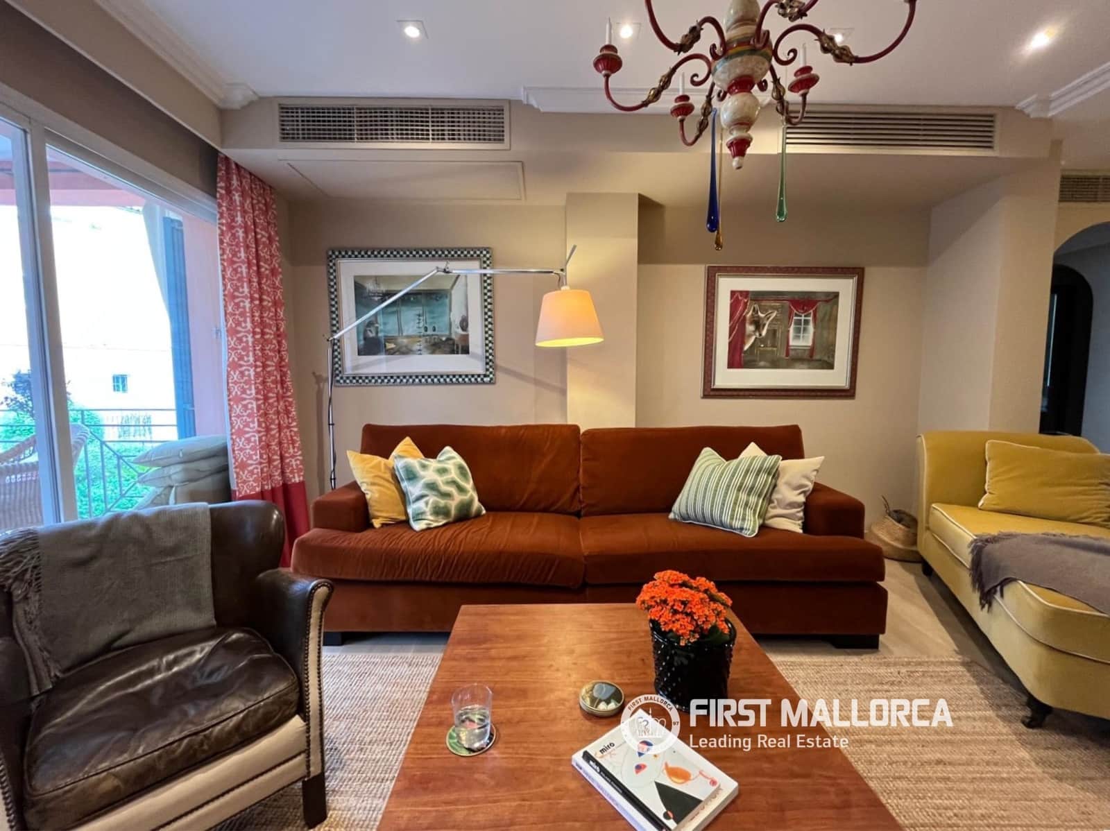 Penthouse de 2 chambres à louer à Bendinat avec piscine garage - 4 800 € (Ref: 9777223)