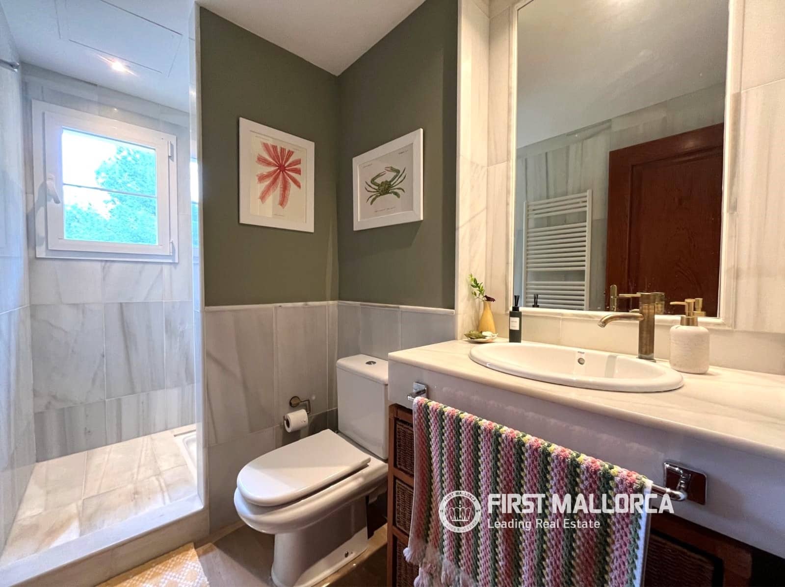 Penthouse de 2 chambres à louer à Bendinat avec piscine garage - 4 800 € (Ref: 9777223)