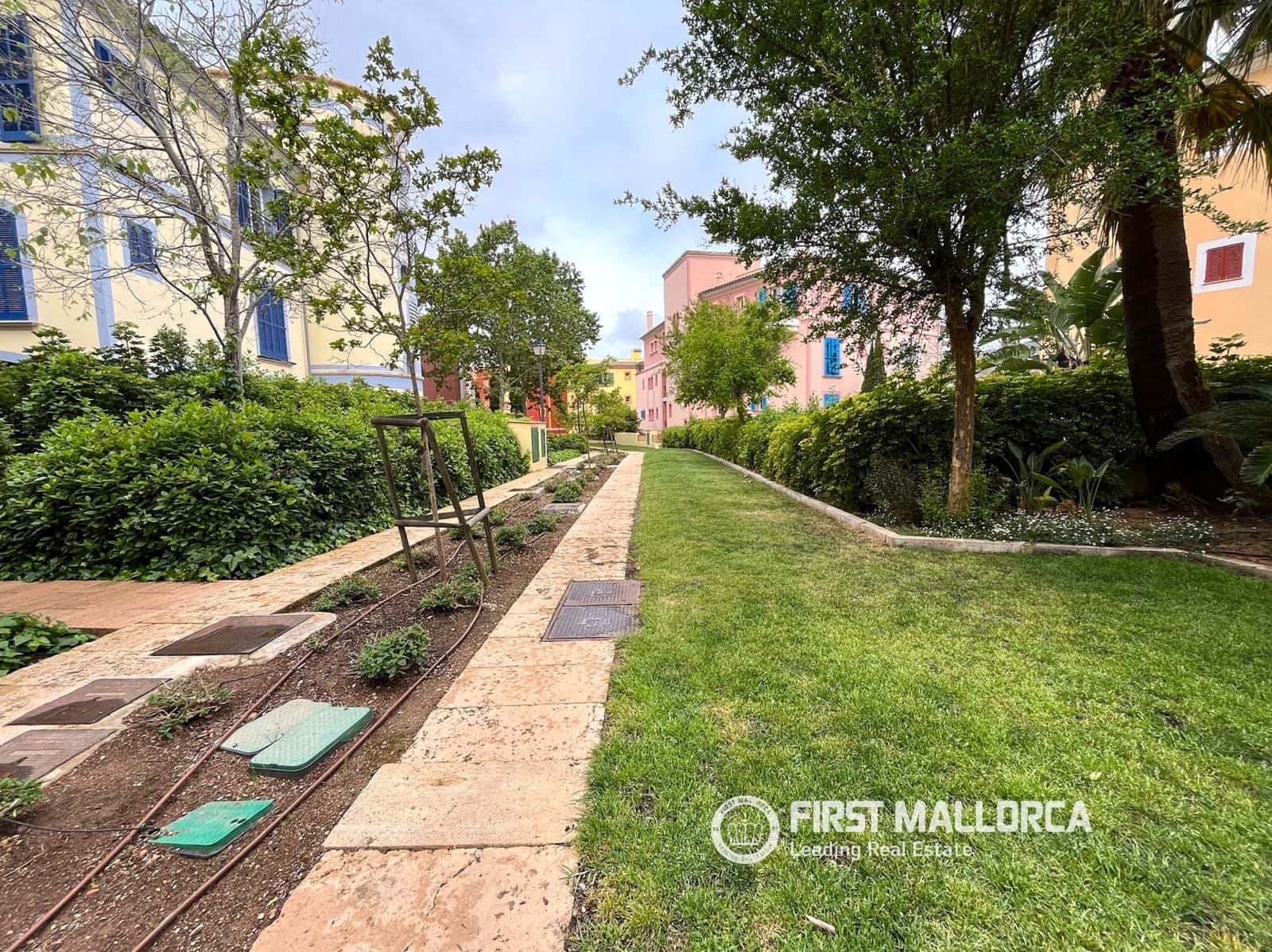 Penthouse de 2 chambres à louer à Bendinat avec piscine garage - 4 800 € (Ref: 9777223)