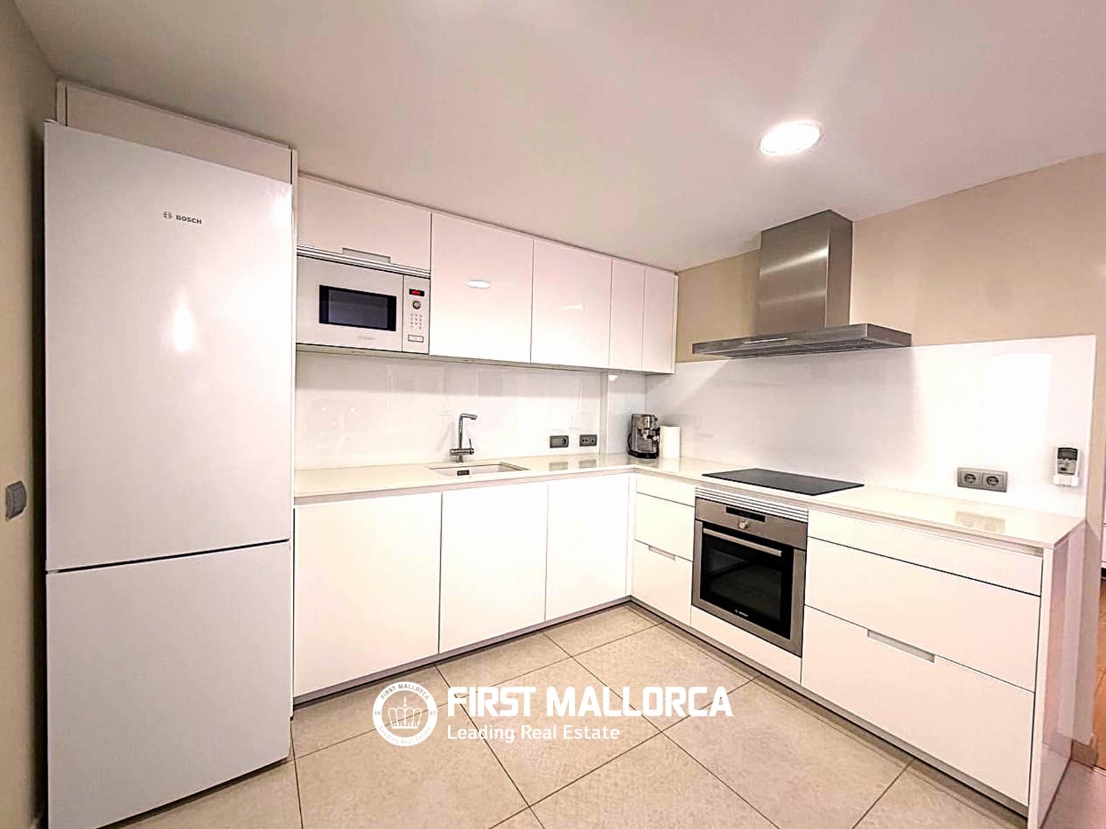 3 soveværelse Lejlighed til salg i Palma de Mallorca med garage - € 690.000 (Ref: 9779937)