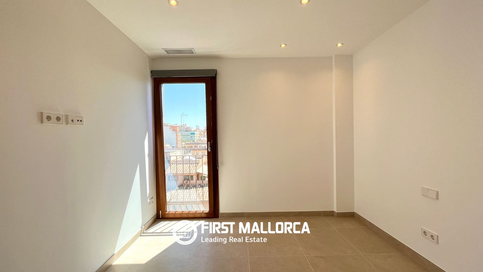2 makuuhuone Kattohuoneisto vuokrattavana paikassa Palma de Mallorca - 2 300 € (Ref: 9779940)