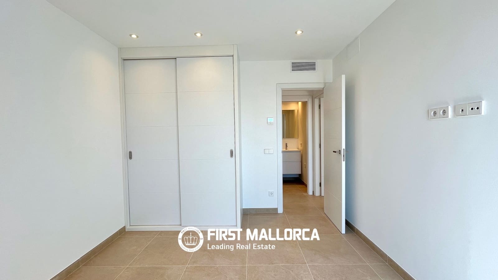 2 makuuhuone Kattohuoneisto vuokrattavana paikassa Palma de Mallorca - 2 300 € (Ref: 9779940)
