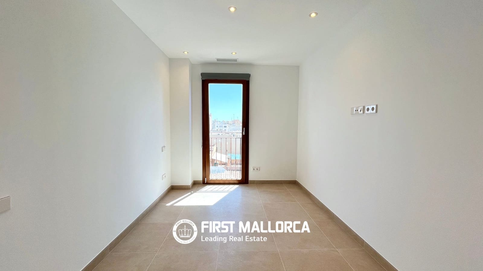 2 makuuhuone Kattohuoneisto vuokrattavana paikassa Palma de Mallorca - 2 300 € (Ref: 9779940)