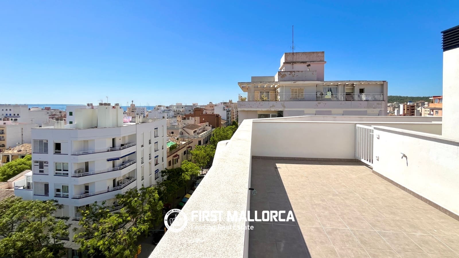 2 makuuhuone Kattohuoneisto vuokrattavana paikassa Palma de Mallorca - 2 300 € (Ref: 9779940)