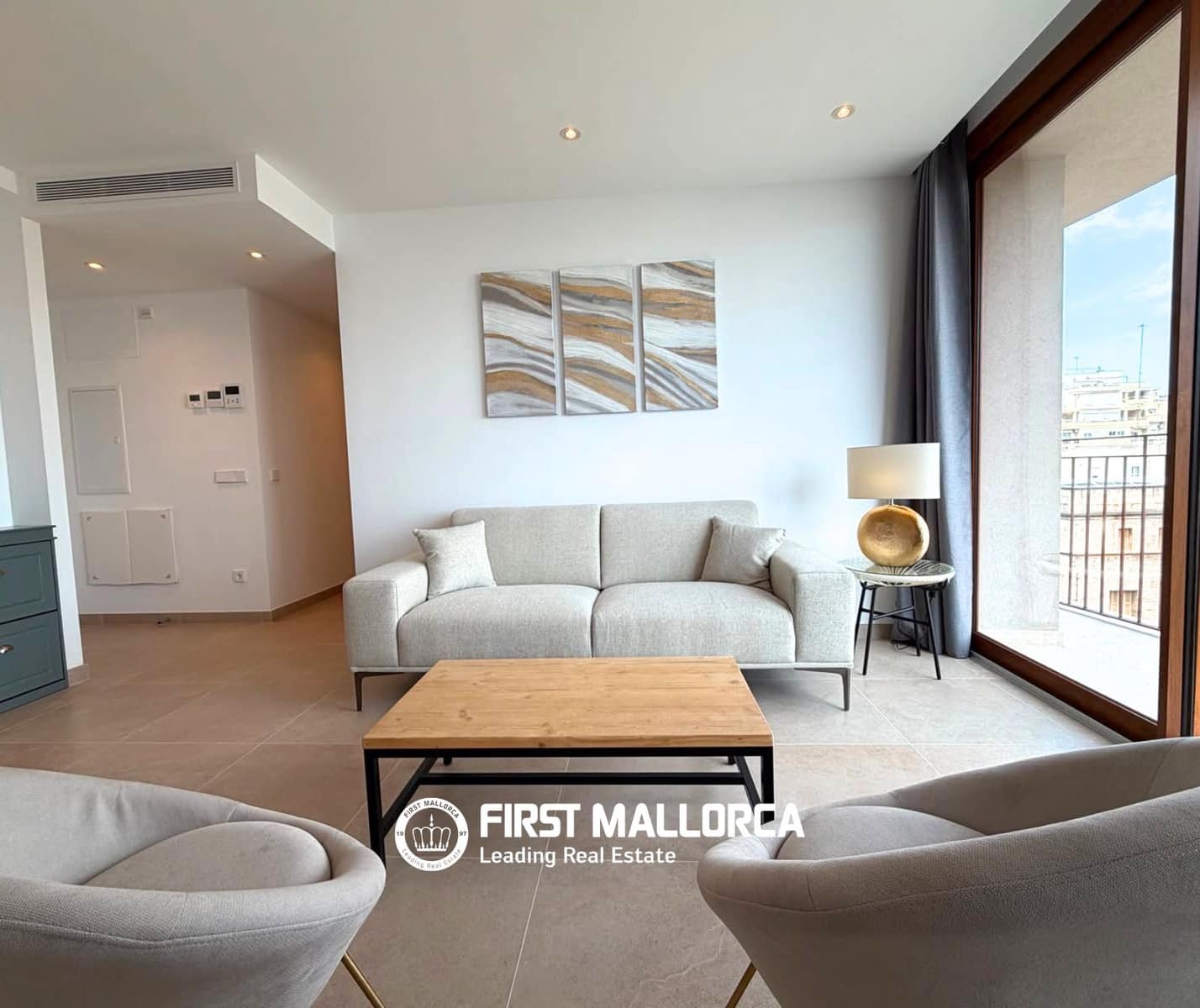 2 bedroom Penthouse for rent in Palma de Mallorca - € 2,300 (Ref: 9779940)
