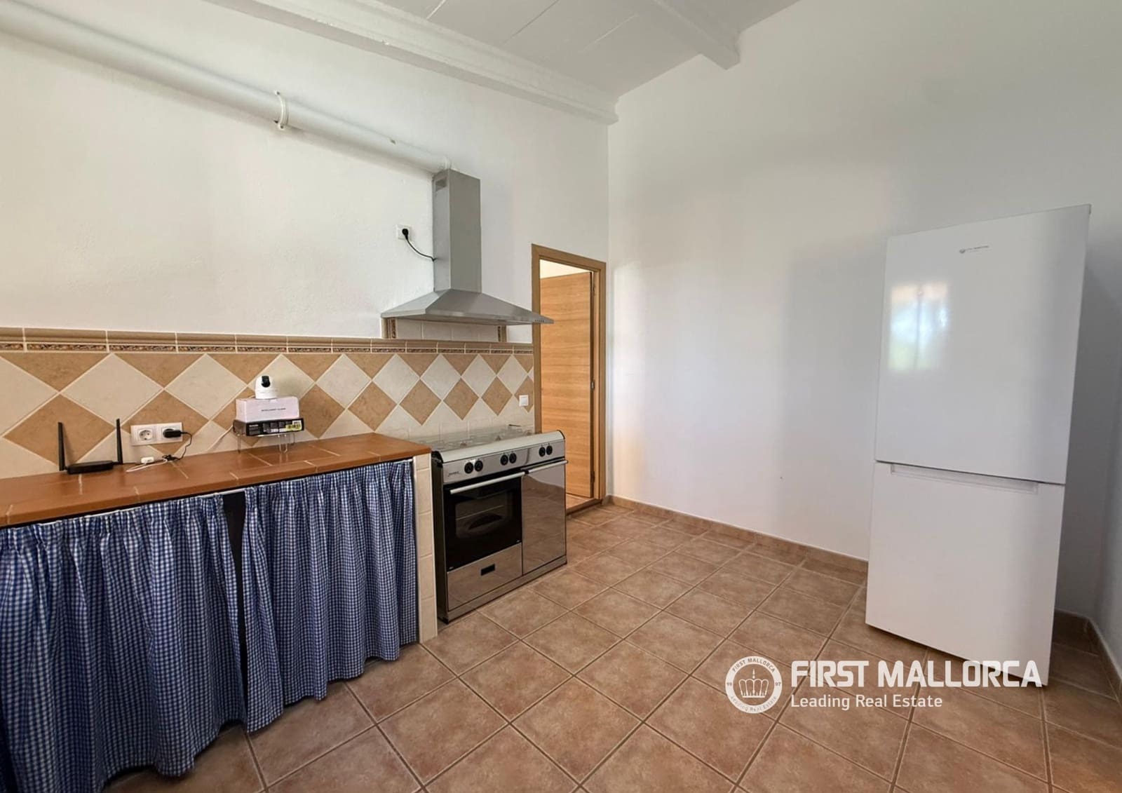 3 soveværelse Finca/Landehus til leje i Alaro med garage - € 2.500 (Ref: 9782396)