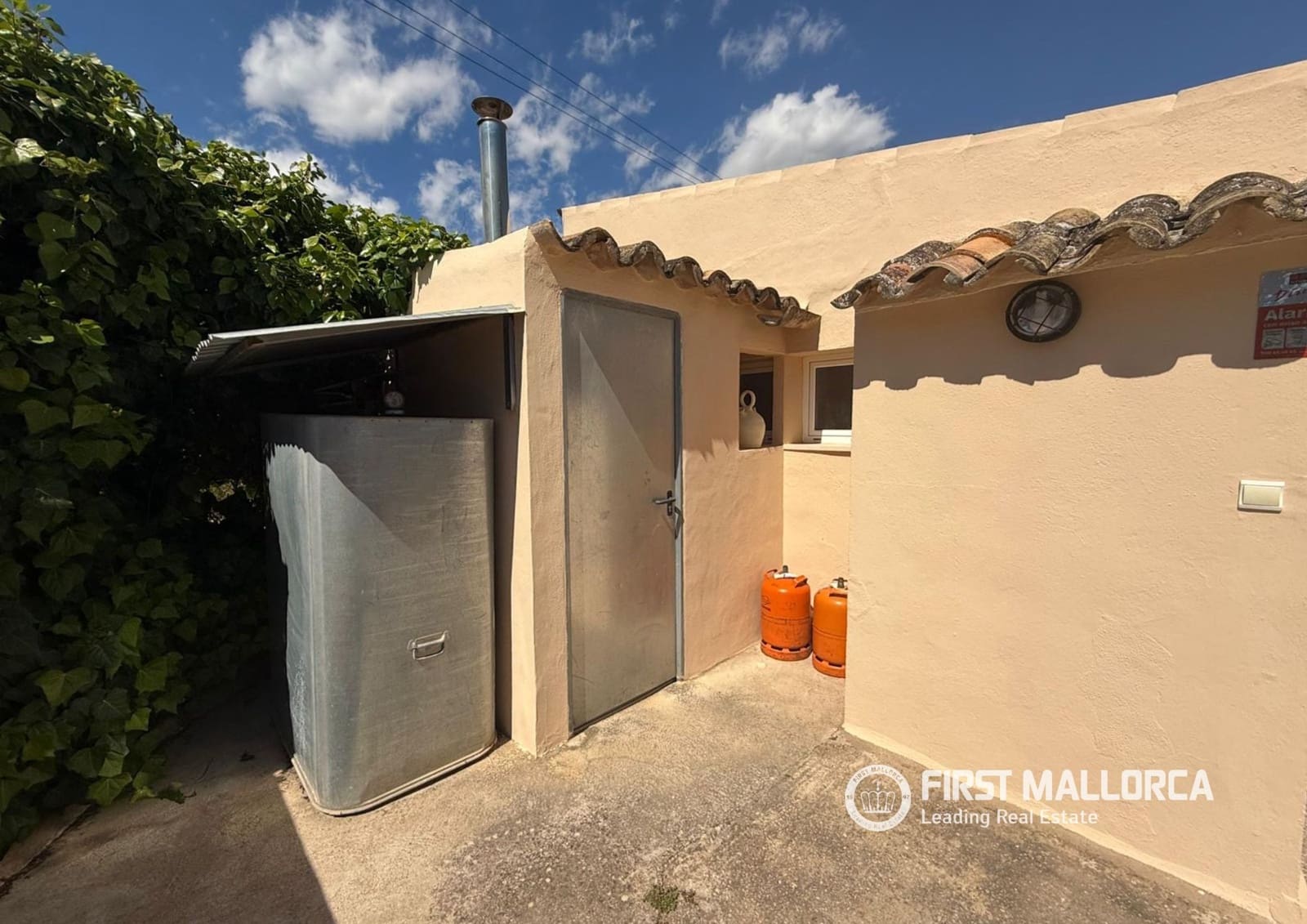 3 soveværelse Finca/Landehus til leje i Alaro med garage - € 2.500 (Ref: 9782396)