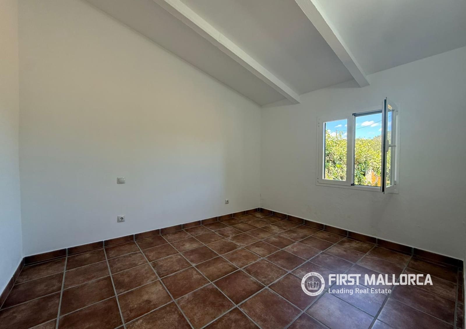 3 soveværelse Finca/Landehus til leje i Alaro med garage - € 2.500 (Ref: 9782396)