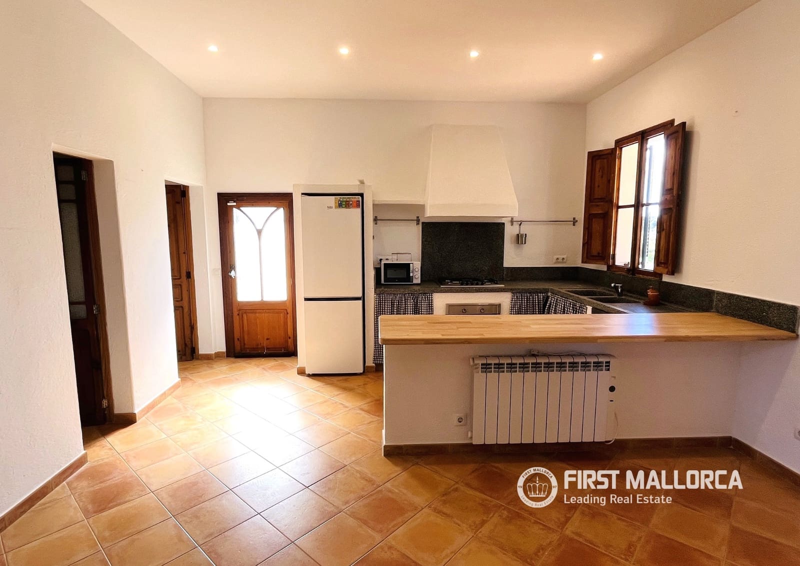 3 sypialnia Finka/Dom wiejski do wynajęcia w Portocristo / Port de Manacor z basenem garażem - 2 500 € (Ref: 9782397)