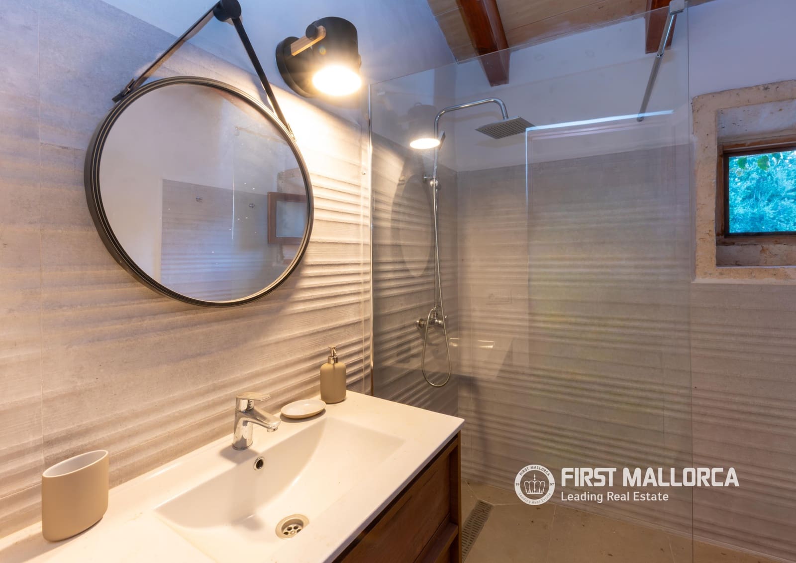 8 chambre Finca/Maison de Campagne à vendre à Montuiri avec garage - 7 000 000 € (Ref: 9782400)