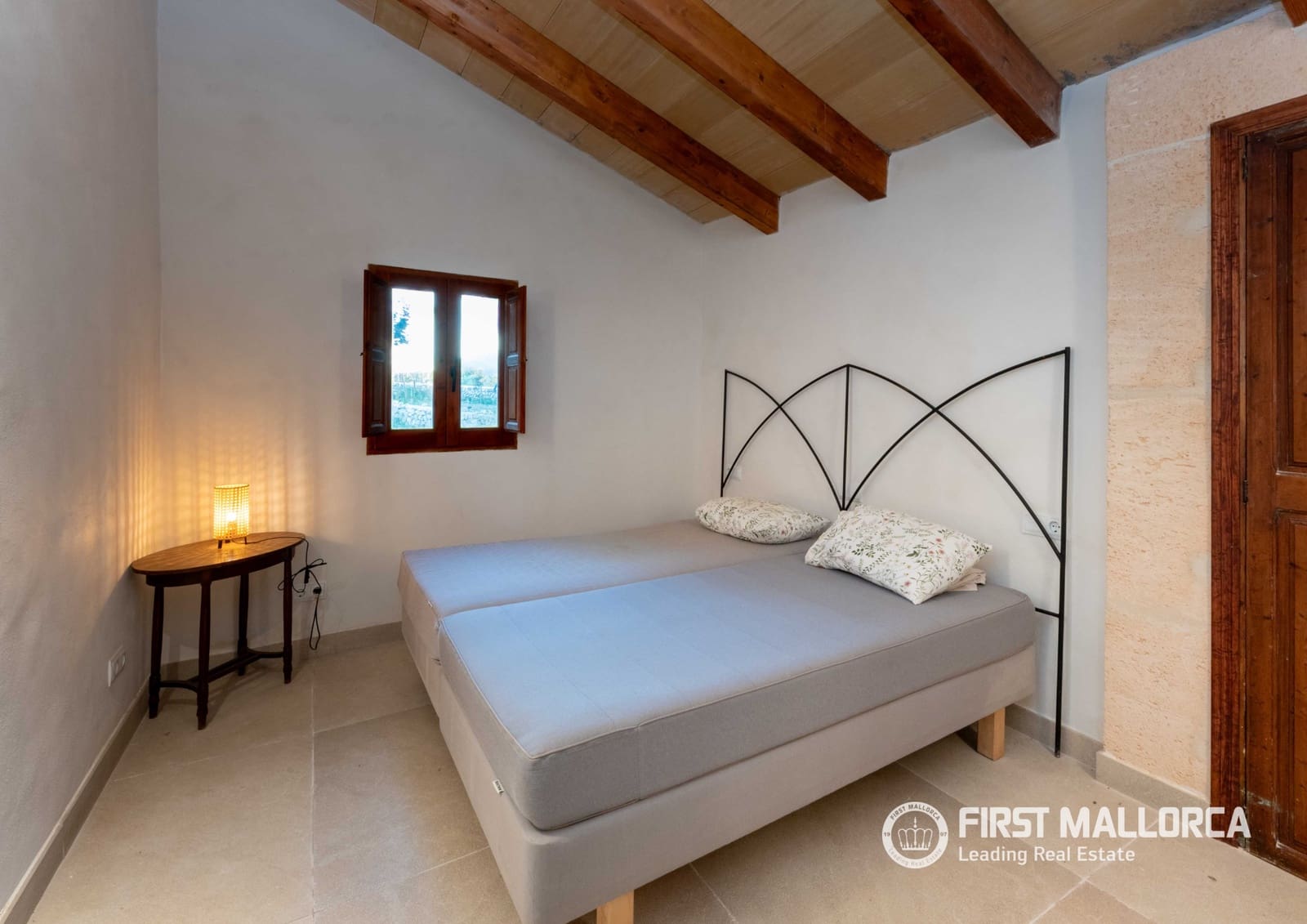 8 chambre Finca/Maison de Campagne à vendre à Montuiri avec garage - 7 000 000 € (Ref: 9782400)