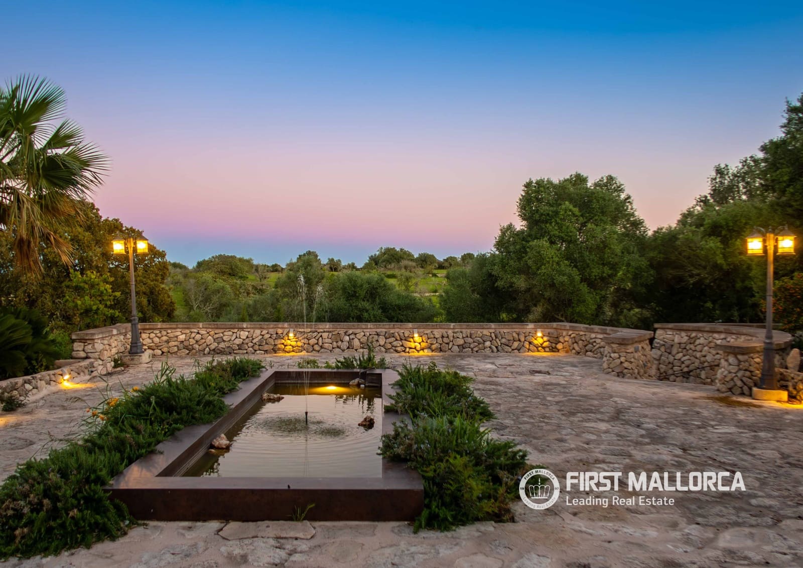8 chambre Finca/Maison de Campagne à vendre à Montuiri avec garage - 7 000 000 € (Ref: 9782400)