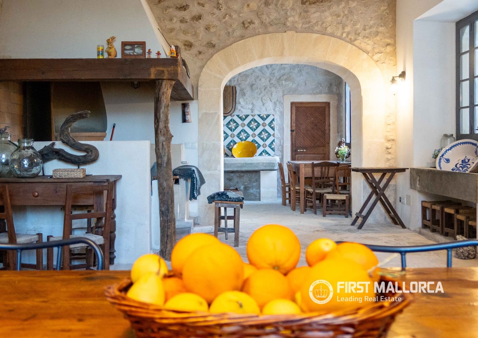 8 chambre Finca/Maison de Campagne à vendre à Montuiri avec garage - 7 000 000 € (Ref: 9782400)